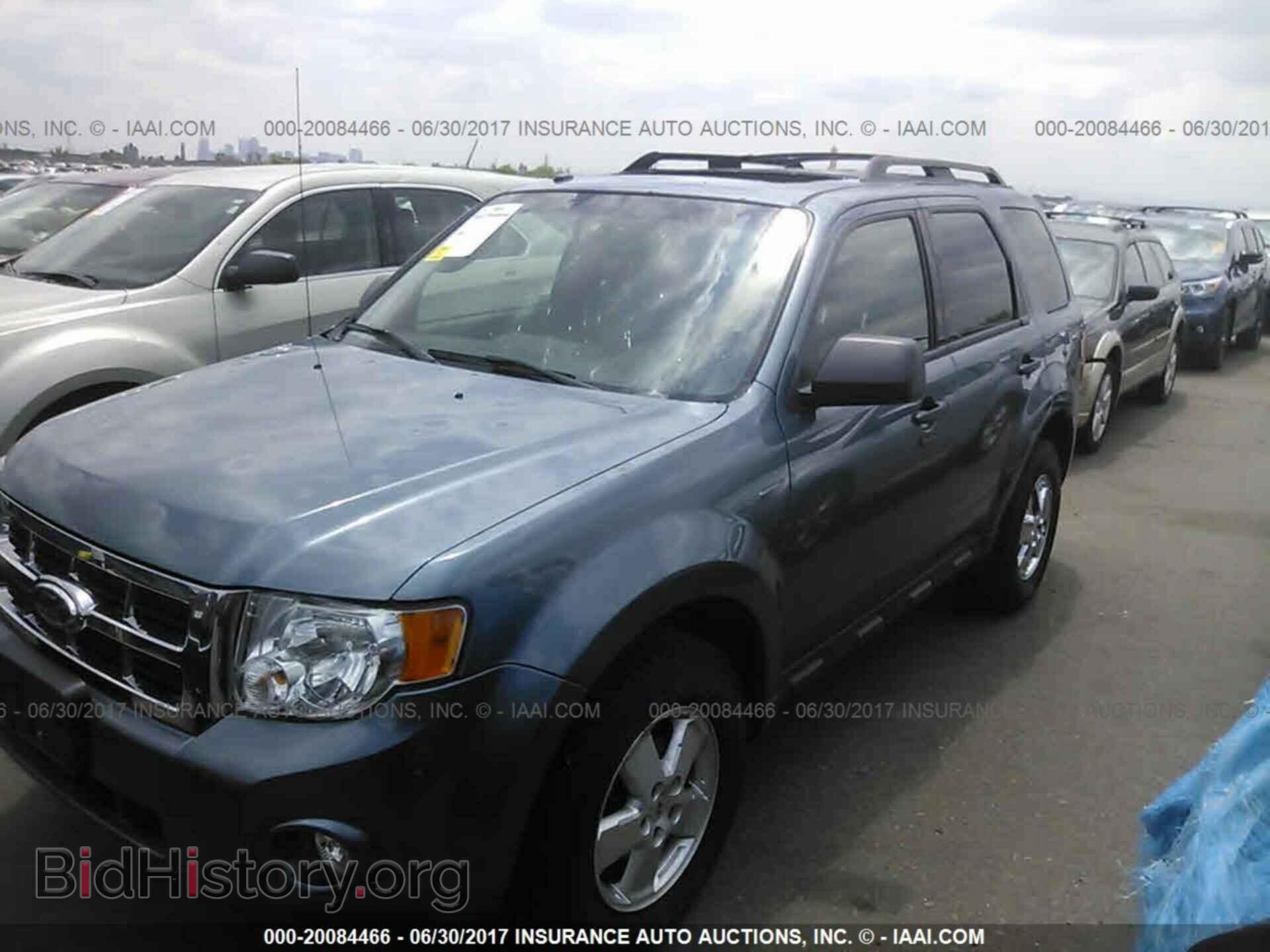 2011 Ford Escape - VIN: 1FMCU9D75BKB46328 - Фото 2