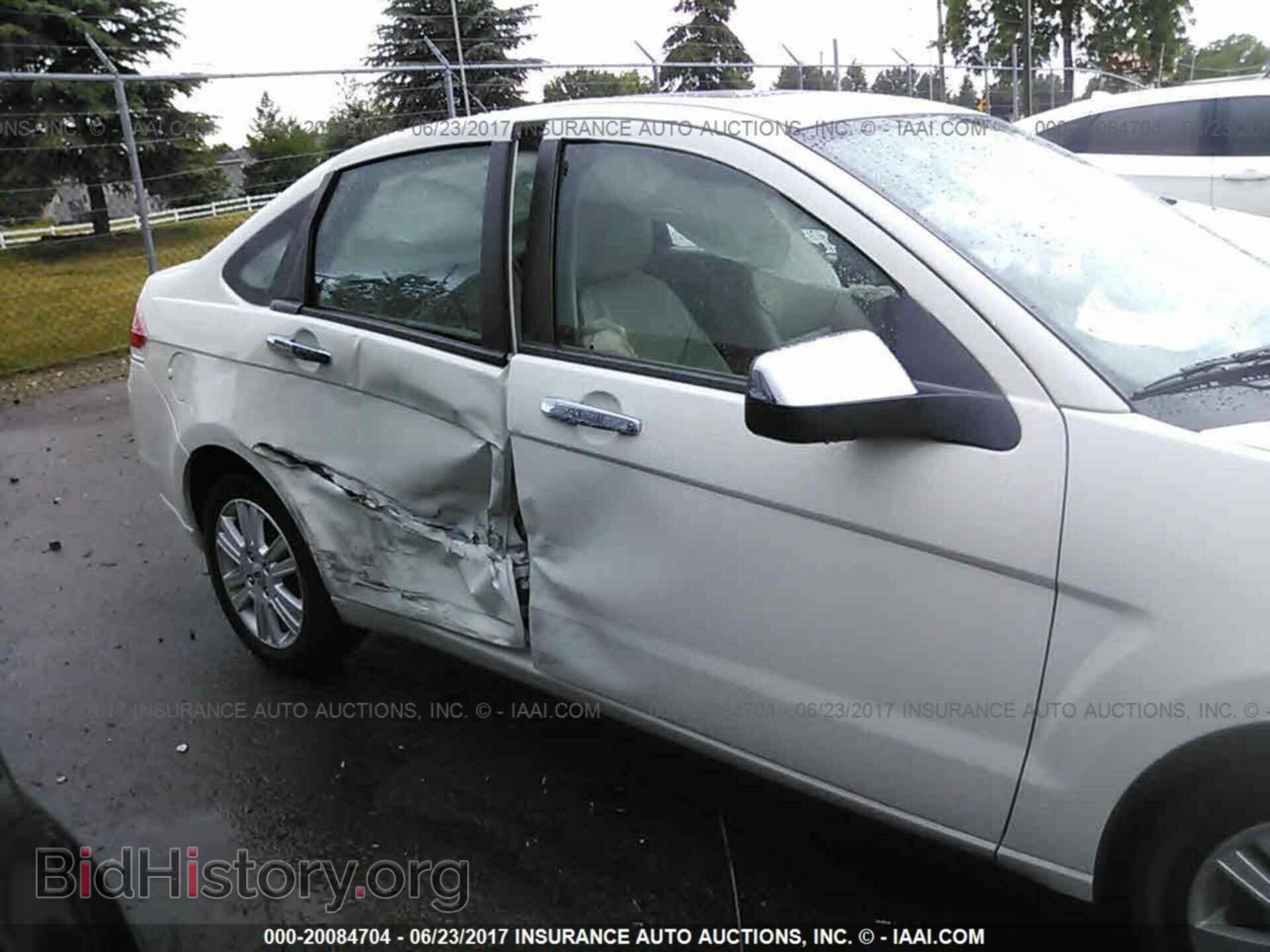 2011 Ford Focus - VIN: 1FAHP3HN0BW129572 - Фото 6
