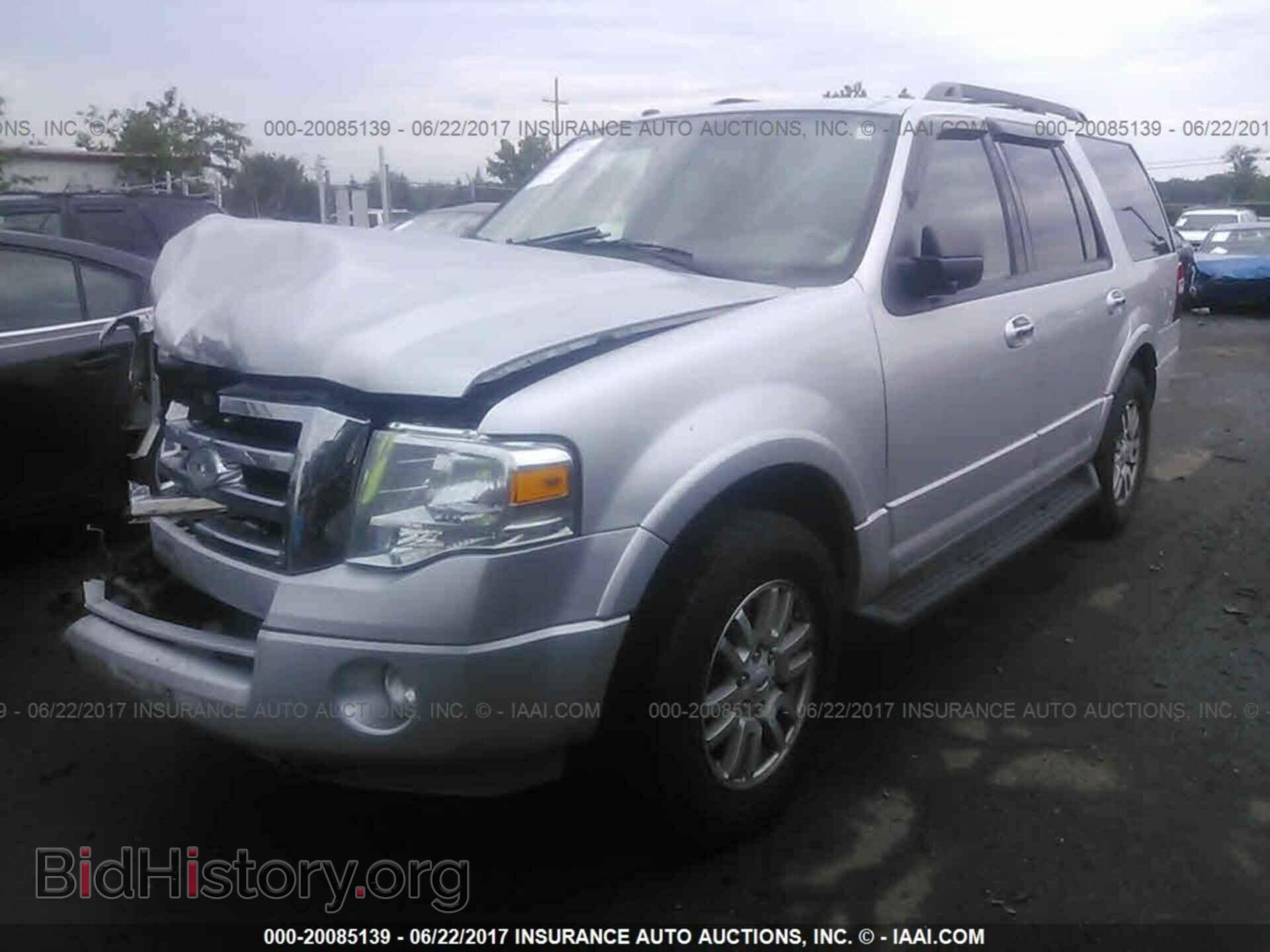2011 Ford Expedition - VIN: 1FMJU1J58BEF54977 - Фото 2