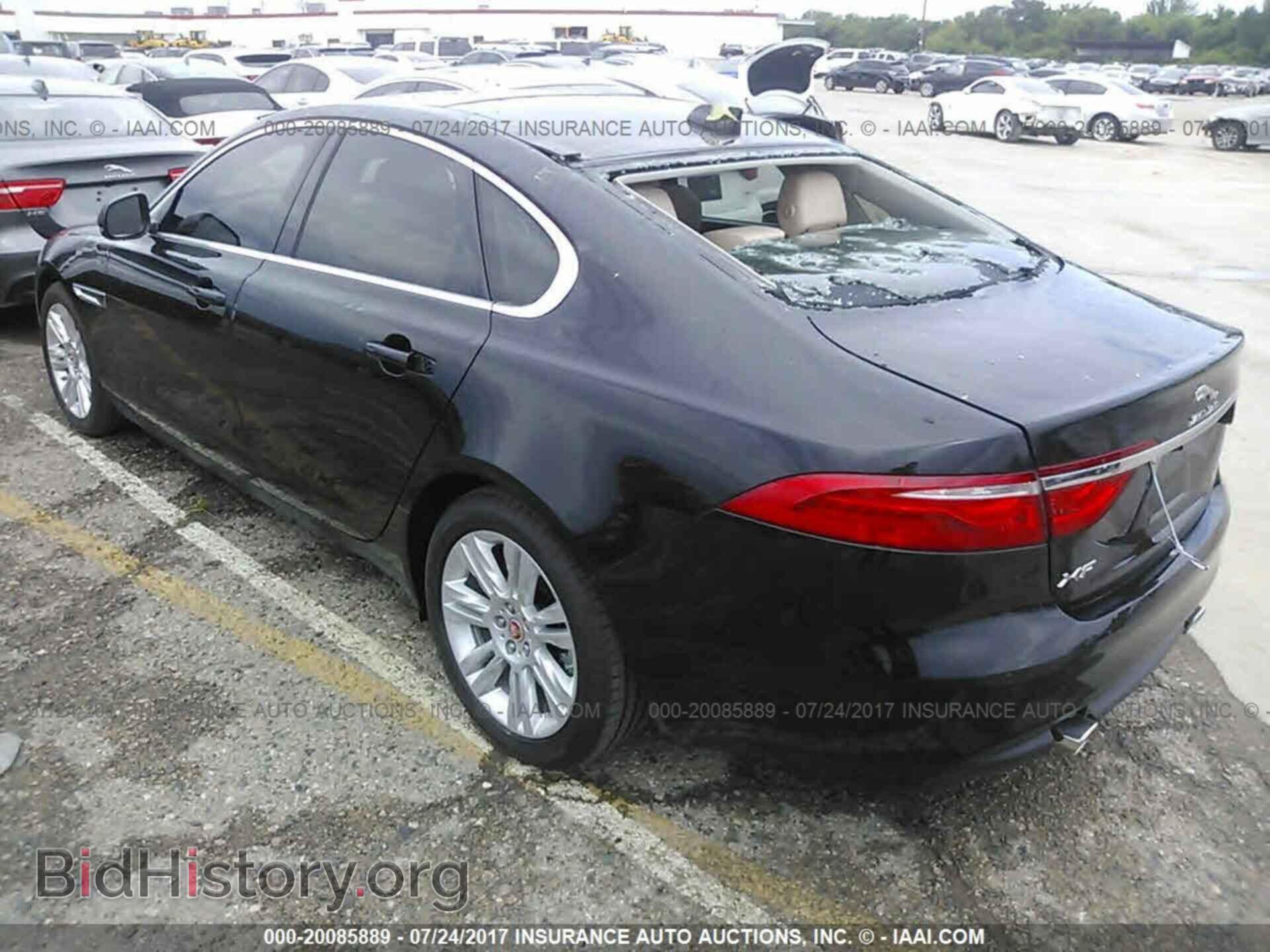 2017 Jaguar Xf - VIN: SAJBD4BV0HCY32978 - Фото 3