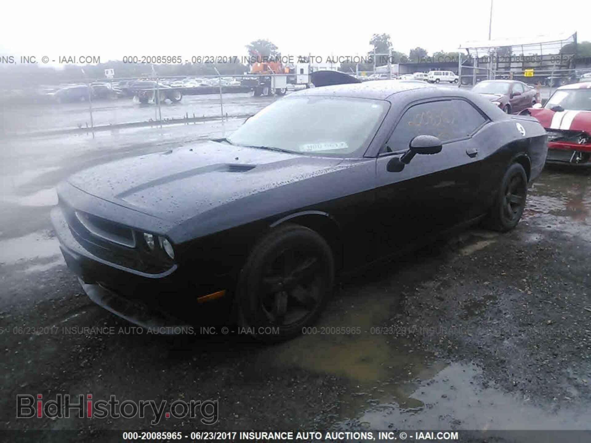 2012 Dodge Challenger - VIN: 2C3CDYAG2CH291441 - Photo 2
