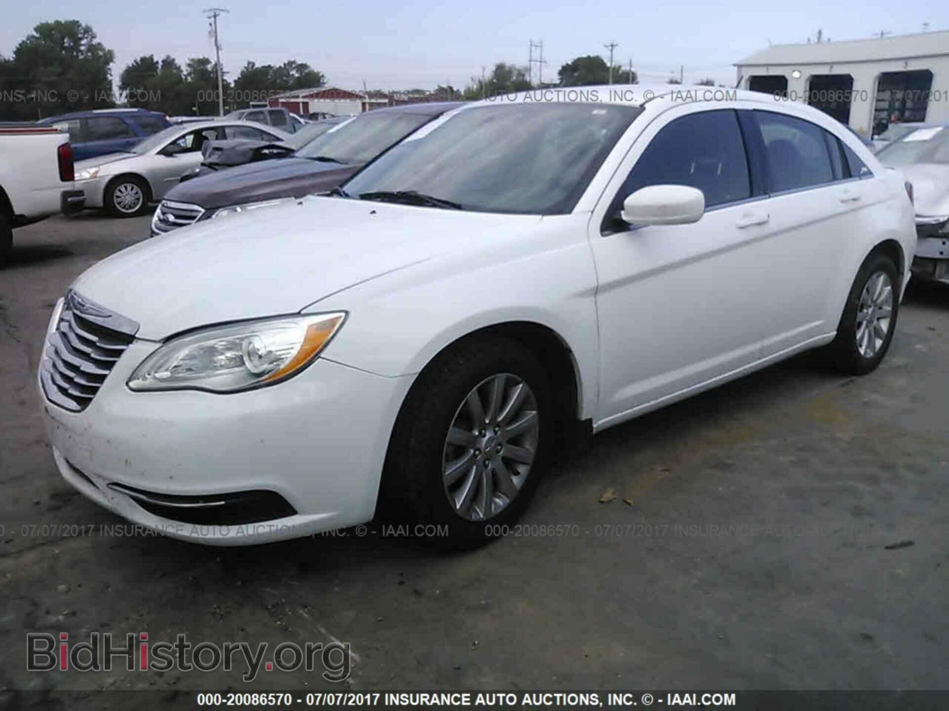 2012 CHRYSLER 200 - VIN: 1C3CCBBB6CN307635 - Фото 2