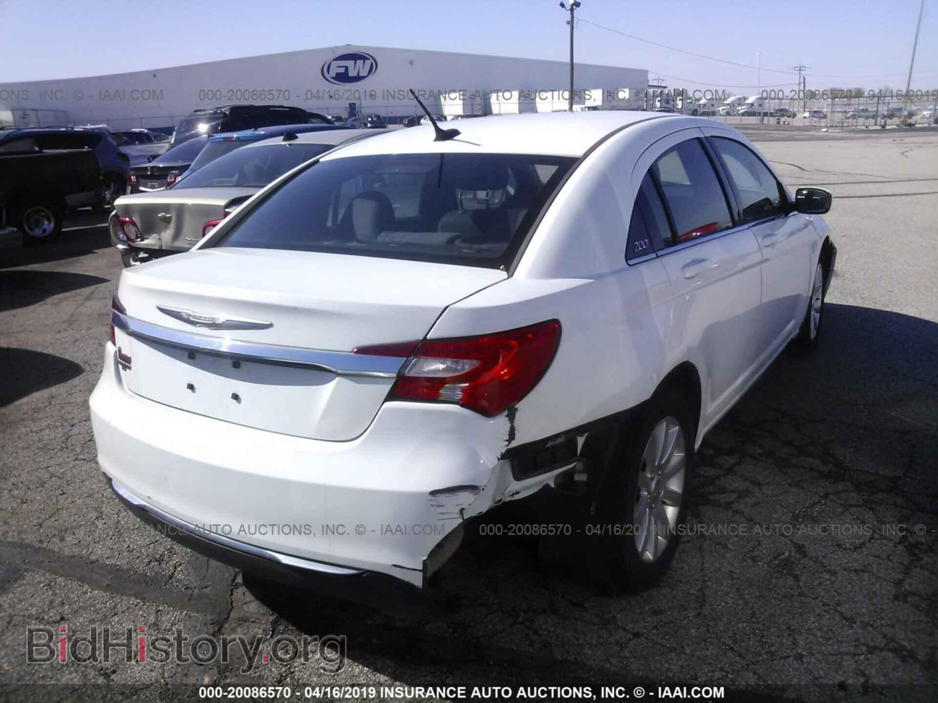 2012 CHRYSLER 200 - VIN: 1C3CCBBB6CN307635 - Фото 4