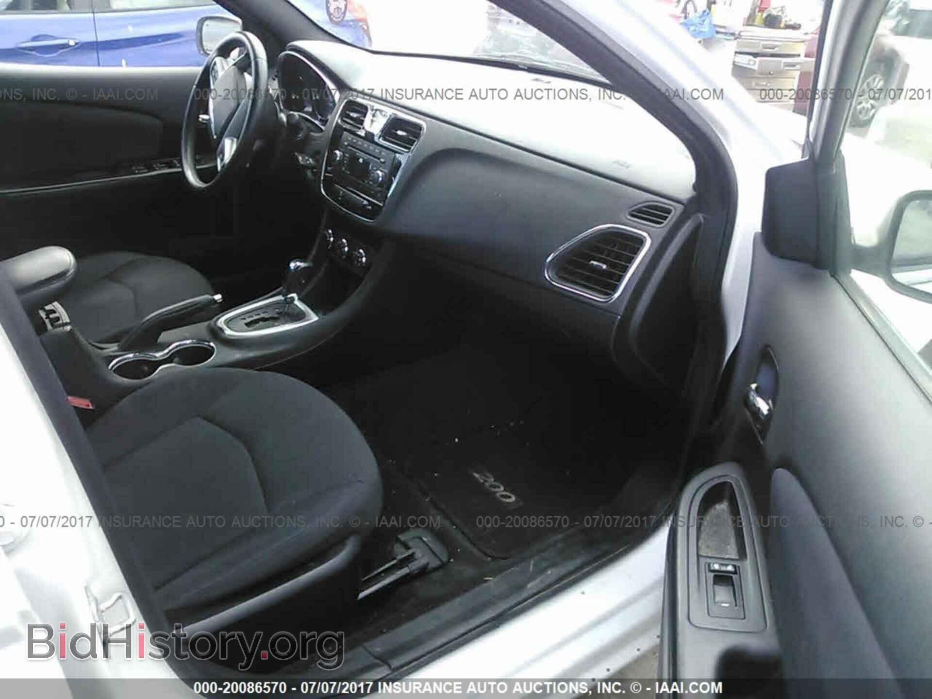 2012 CHRYSLER 200 - VIN: 1C3CCBBB6CN307635 - Фото 5