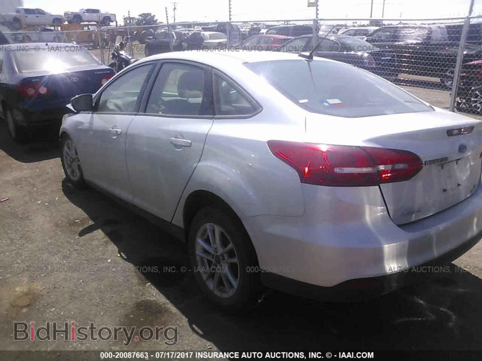 2015 Ford Focus - VIN: 1FADP3F24FL357024 - Photo 3