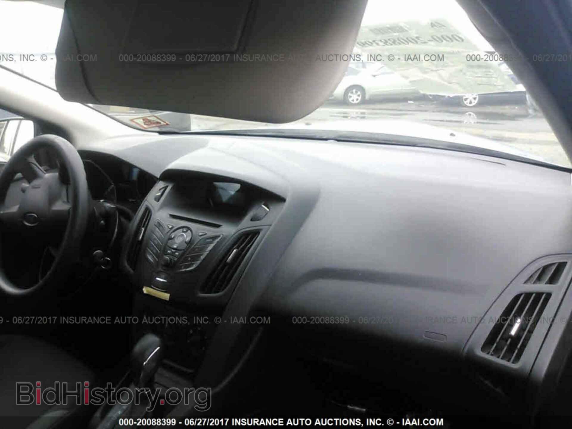 2012 Ford Focus - VIN: 1FAHP3E22CL412813 - Photo 5
