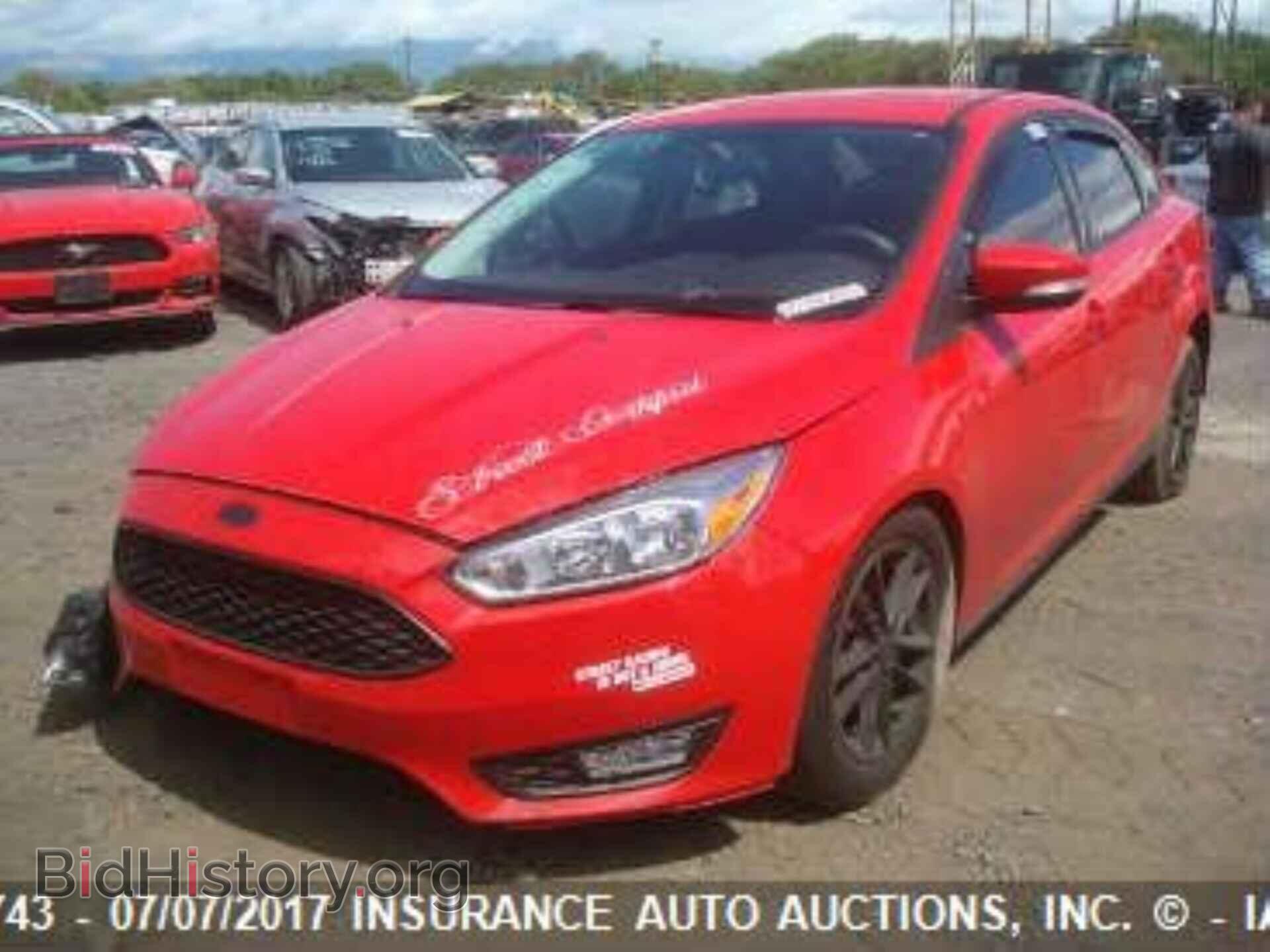 2016 Ford Focus - VIN: 1FADP3F24GL293990 - Фото 2