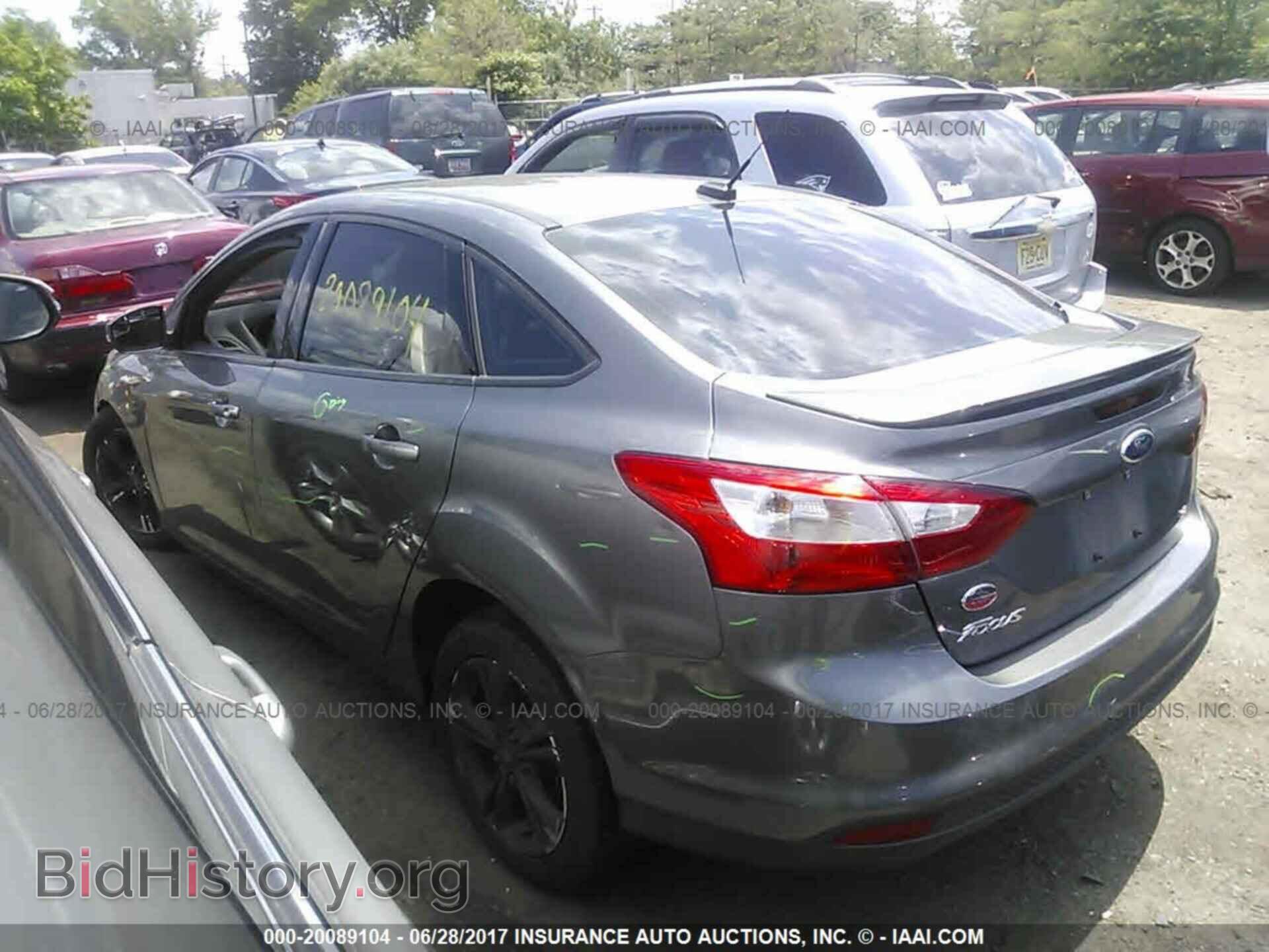 2014 Ford Focus - VIN: 1FADP3F27EL261984 - Фото 3