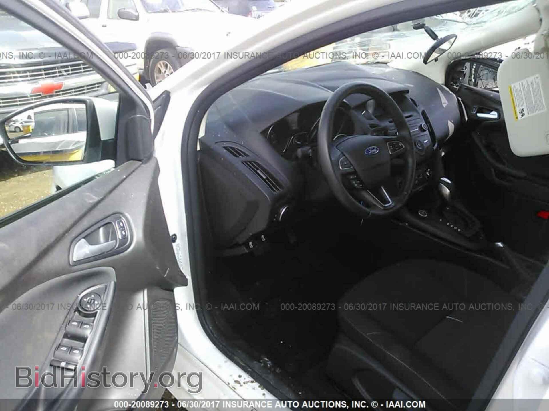 2015 Ford Focus - VIN: 1FADP3F20FL381997 - Photo 5