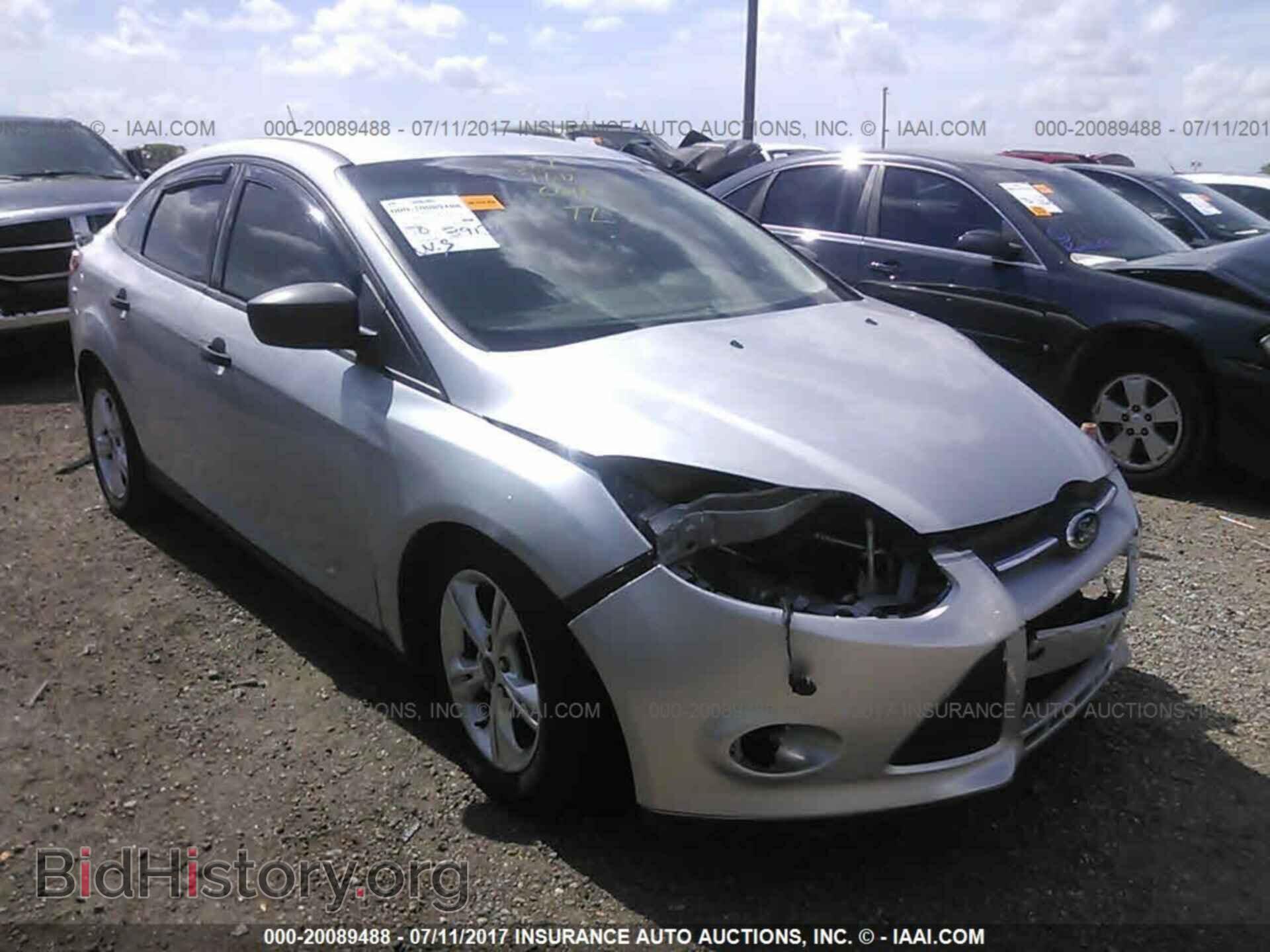 Photo 1FAHP3E25CL426737 - Ford Focus 2012