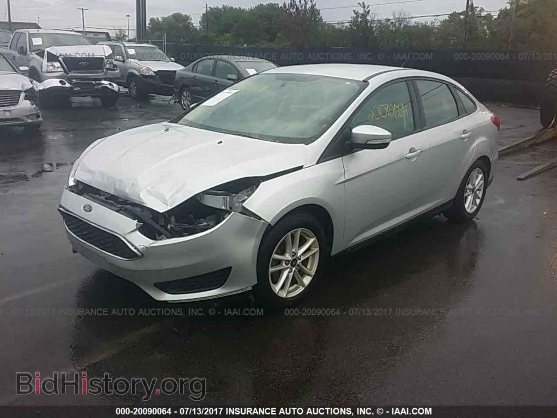 2016 Ford Focus - VIN: 1FADP3F23GL314313 - Photo 2