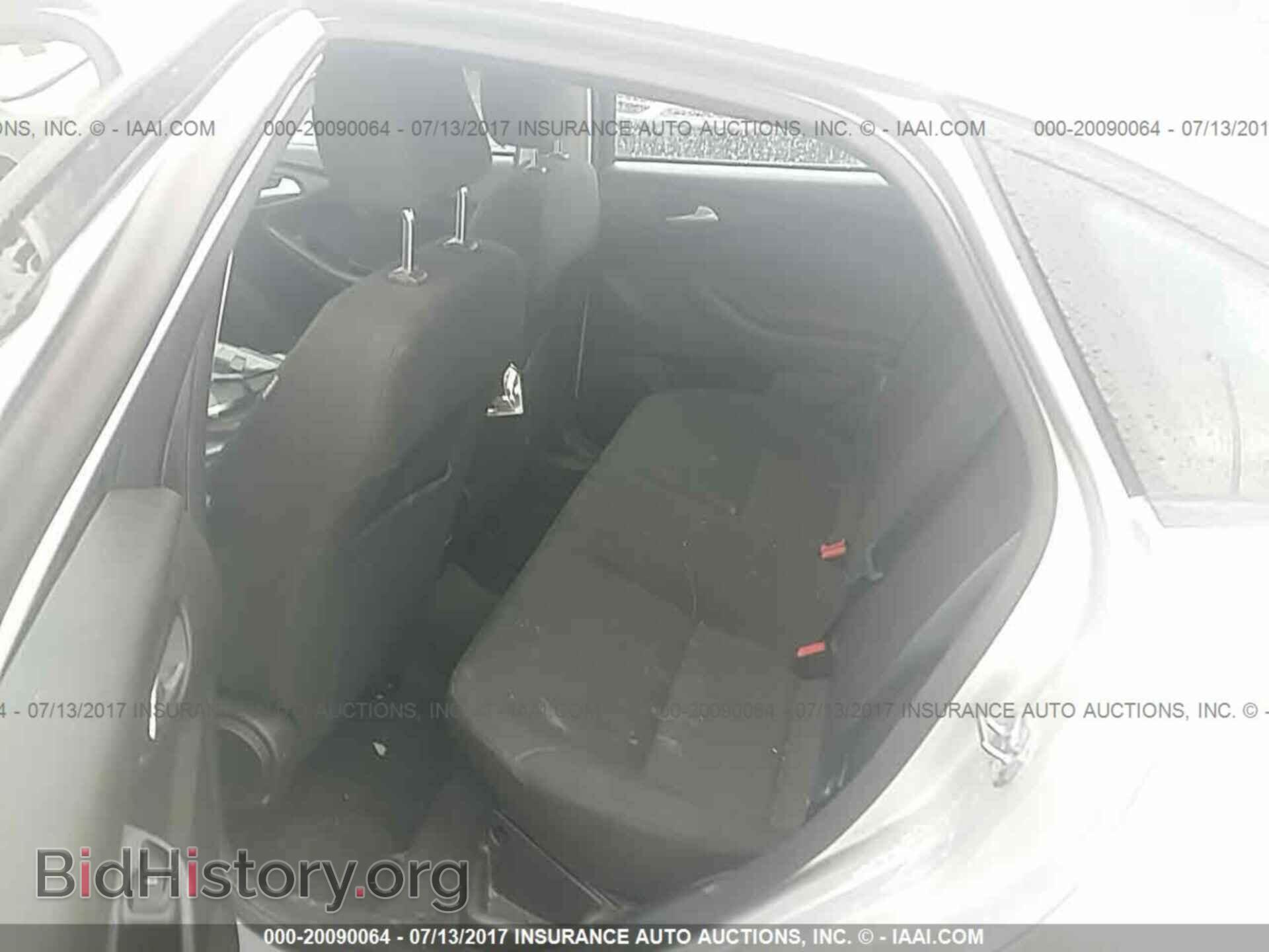 2016 Ford Focus - VIN: 1FADP3F23GL314313 - Photo 8