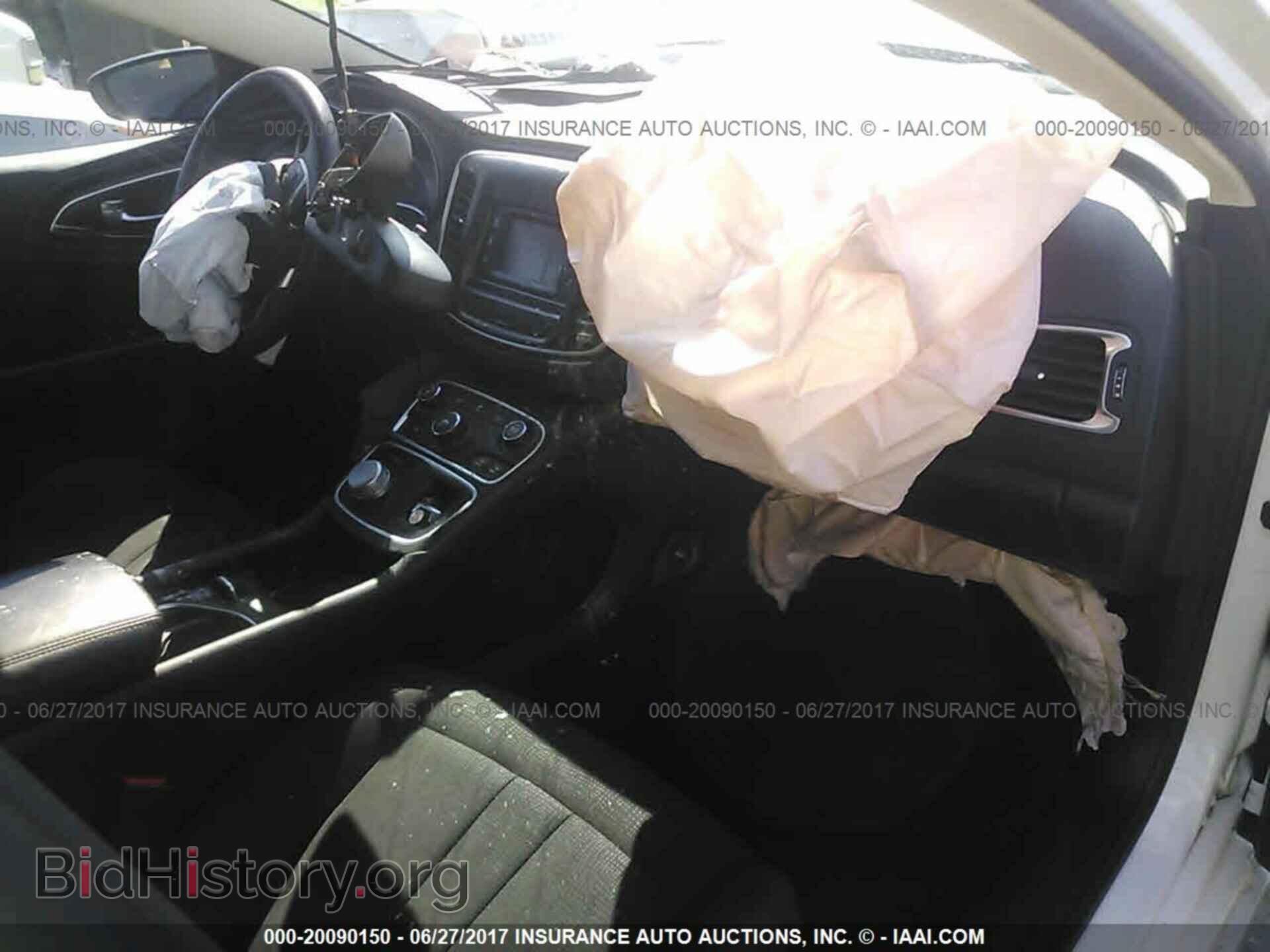2015 Chrysler 200 - VIN: 1C3CCCAB4FN746540 - Photo 5