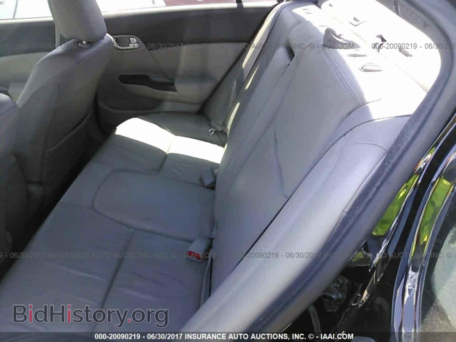 2012 Honda Civic - VIN: 19XFB2F91CE300423 - Photo 8