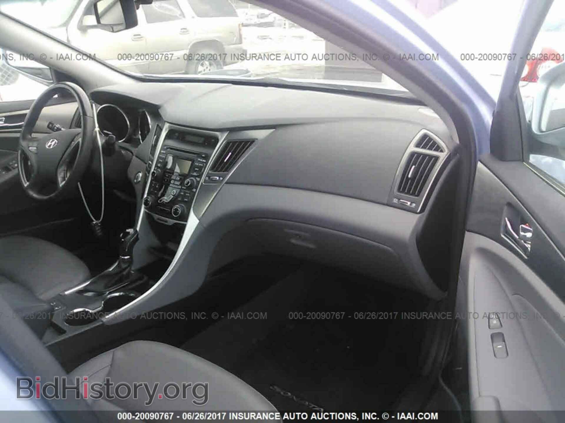 2012 Hyundai Sonata - VIN: KMHEC4A48CA043100 - Photo 5