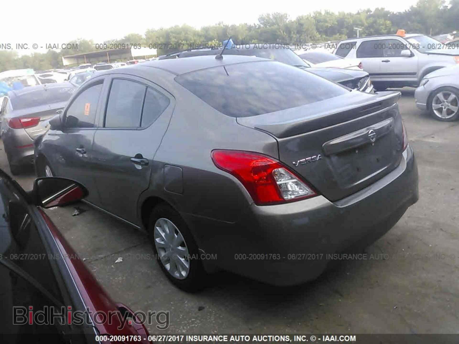 2017 Nissan Versa - VIN: 3N1CN7AP3HL809982 - Photo 3