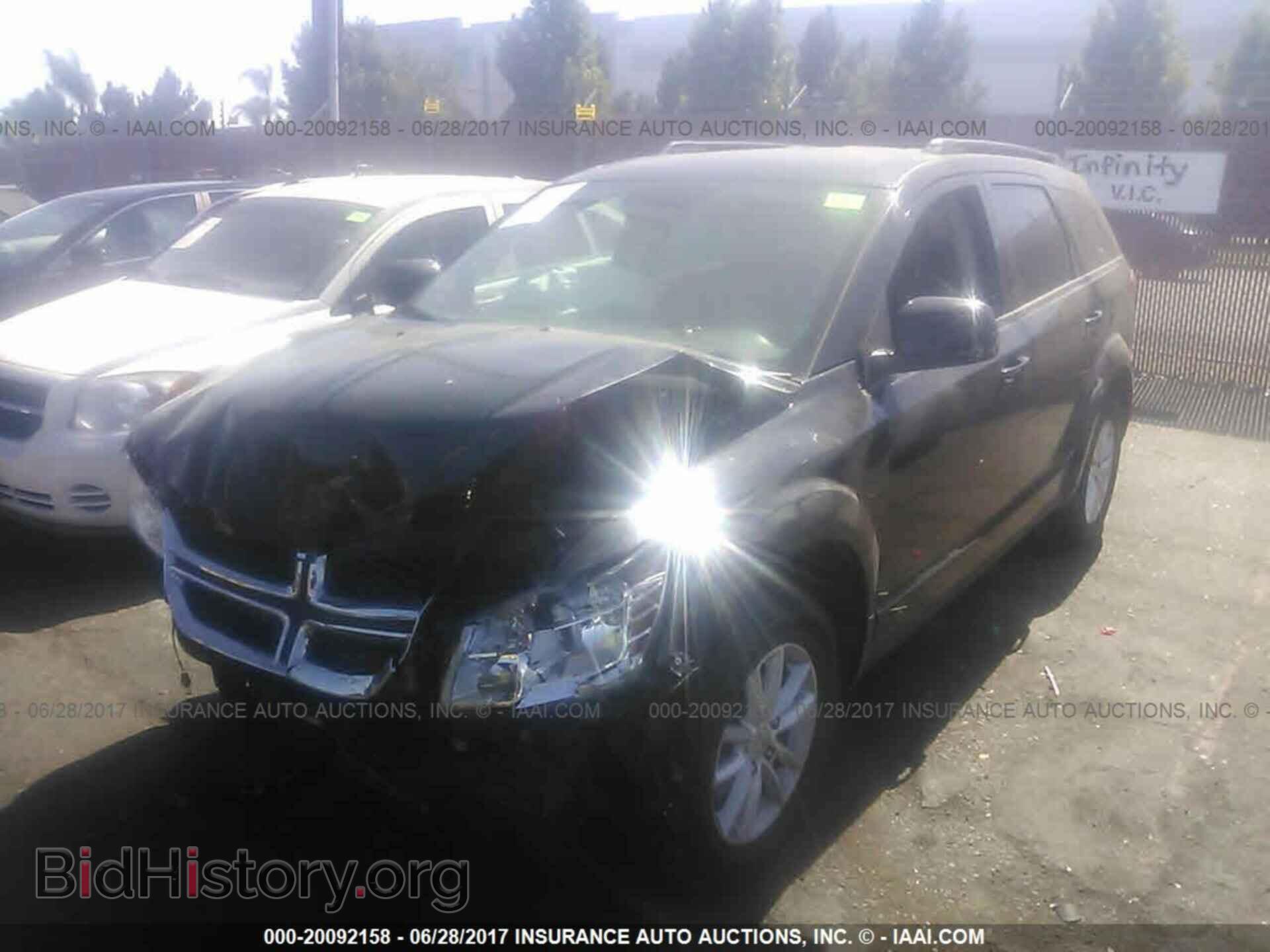 2015 Dodge Journey - VIN: 3C4PDCBGXFT744232 - Фото 2