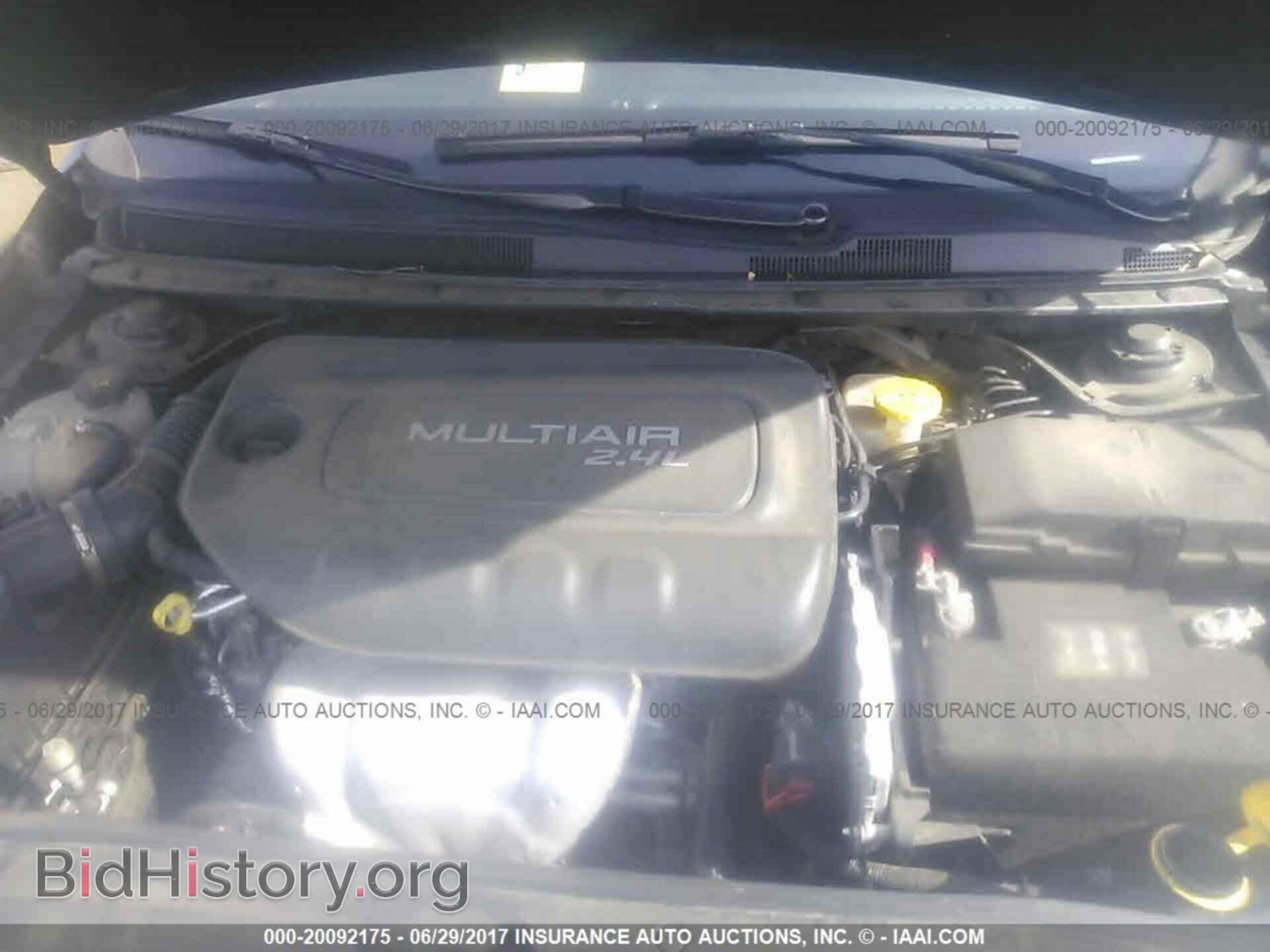 2015 Chrysler 200 - VIN: 1C3CCCAB0FN555455 - Photo 10