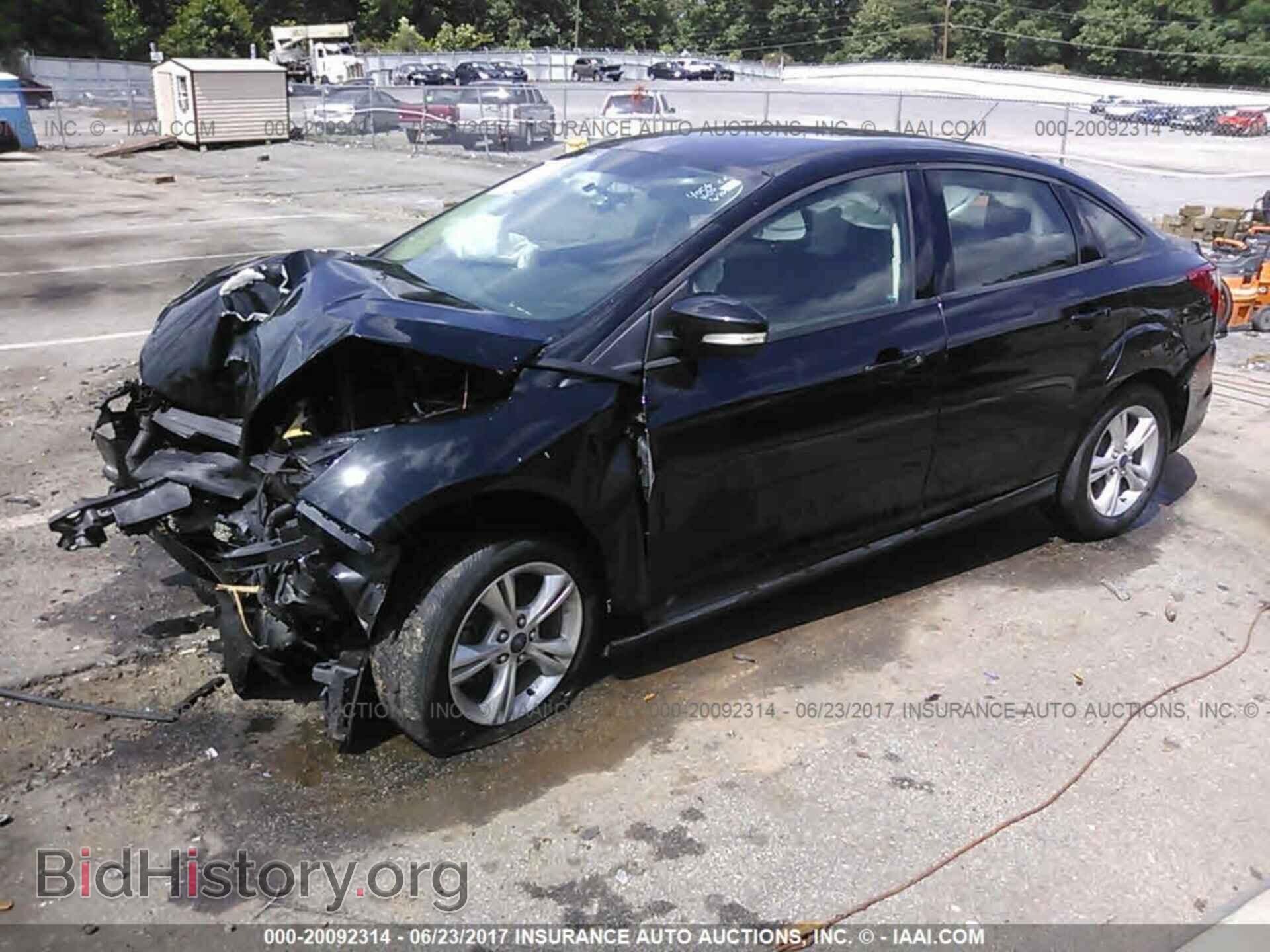 2013 Ford Focus - VIN: 1FADP3F28DL294006 - Фото 2