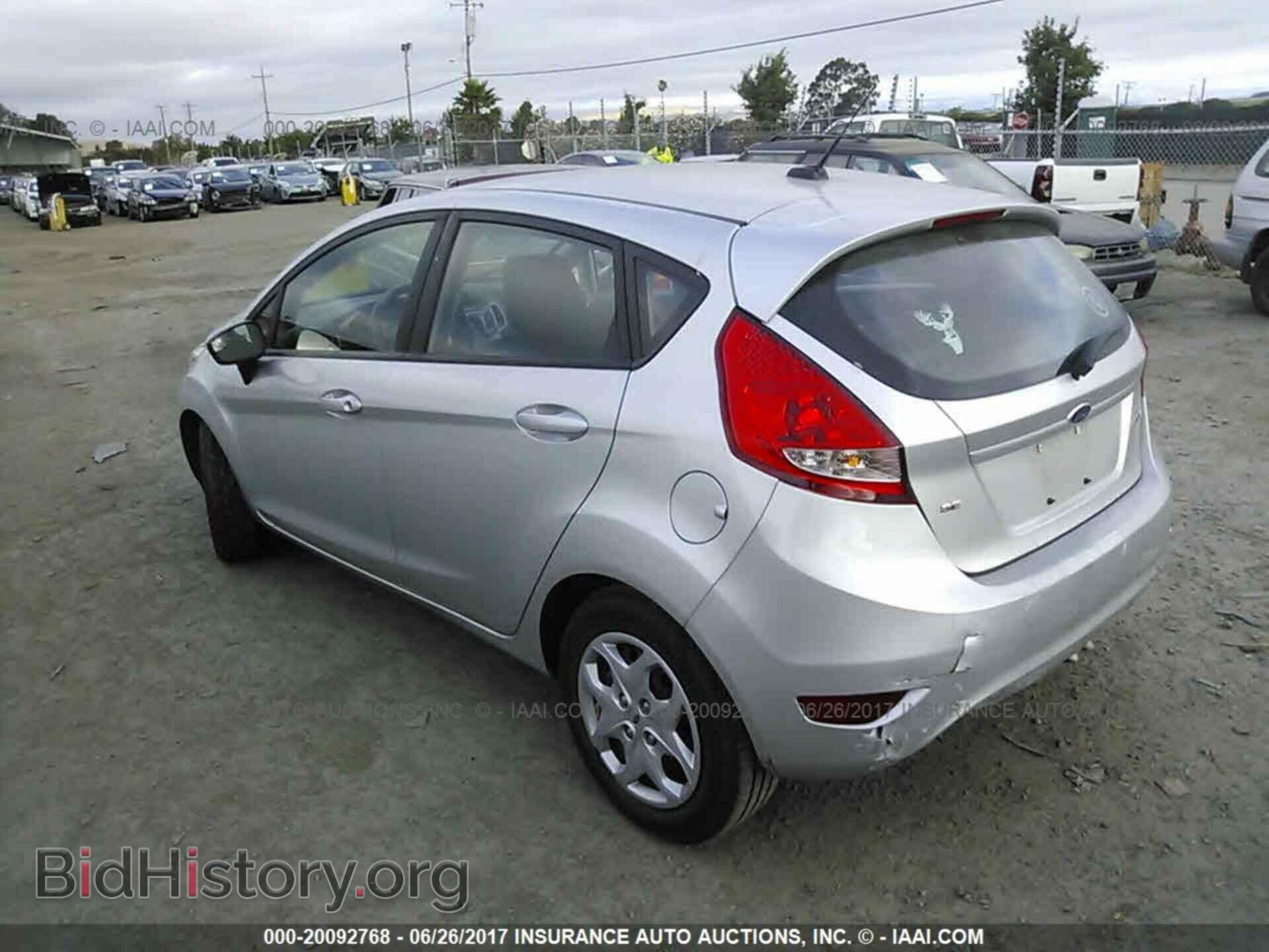 2011 Ford Fiesta - VIN: 3FADP4EJ1BM177295 - Фото 3