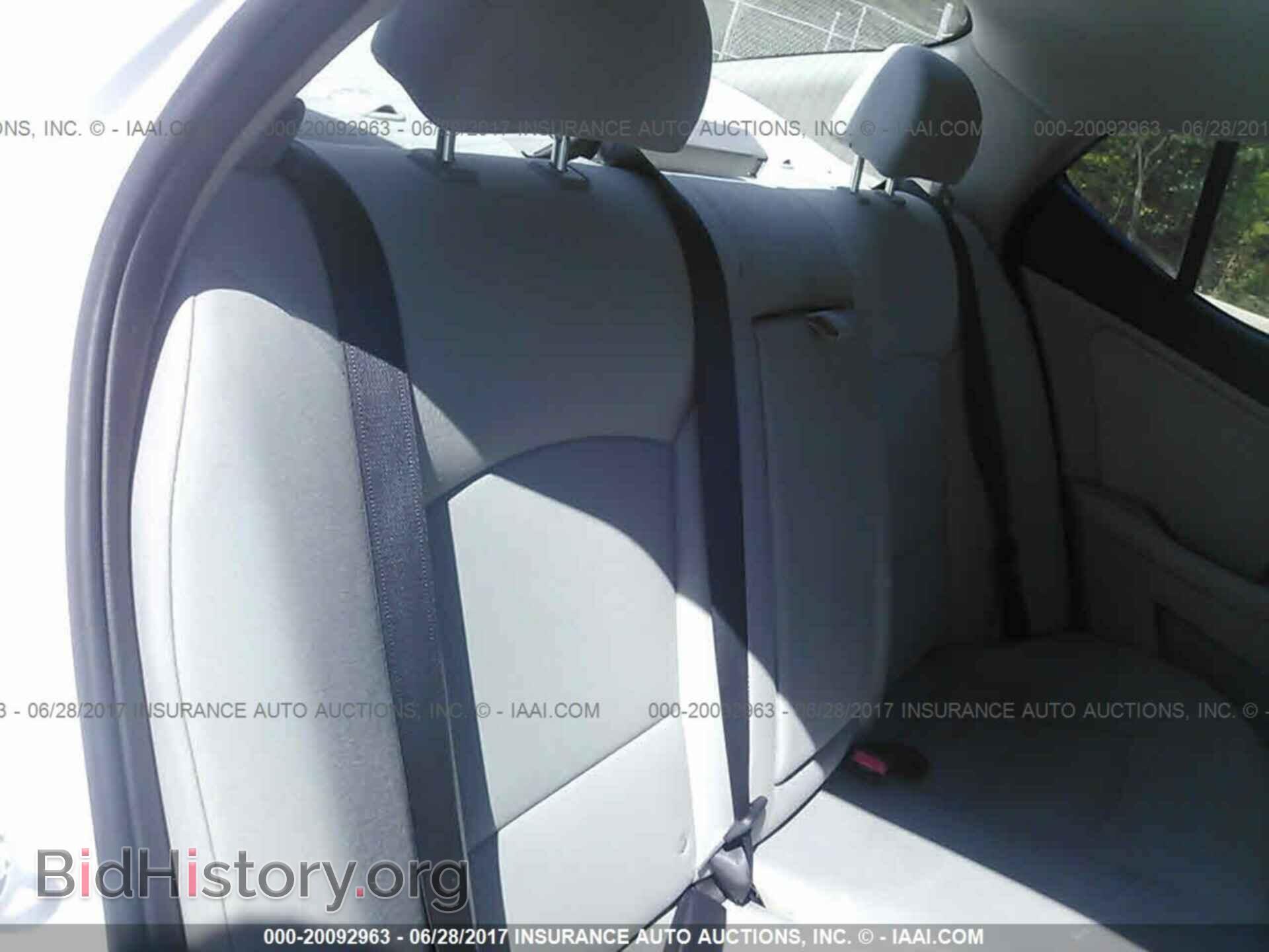2014 Kia Optima - VIN: KNAGM4A79E5523062 - Photo 8