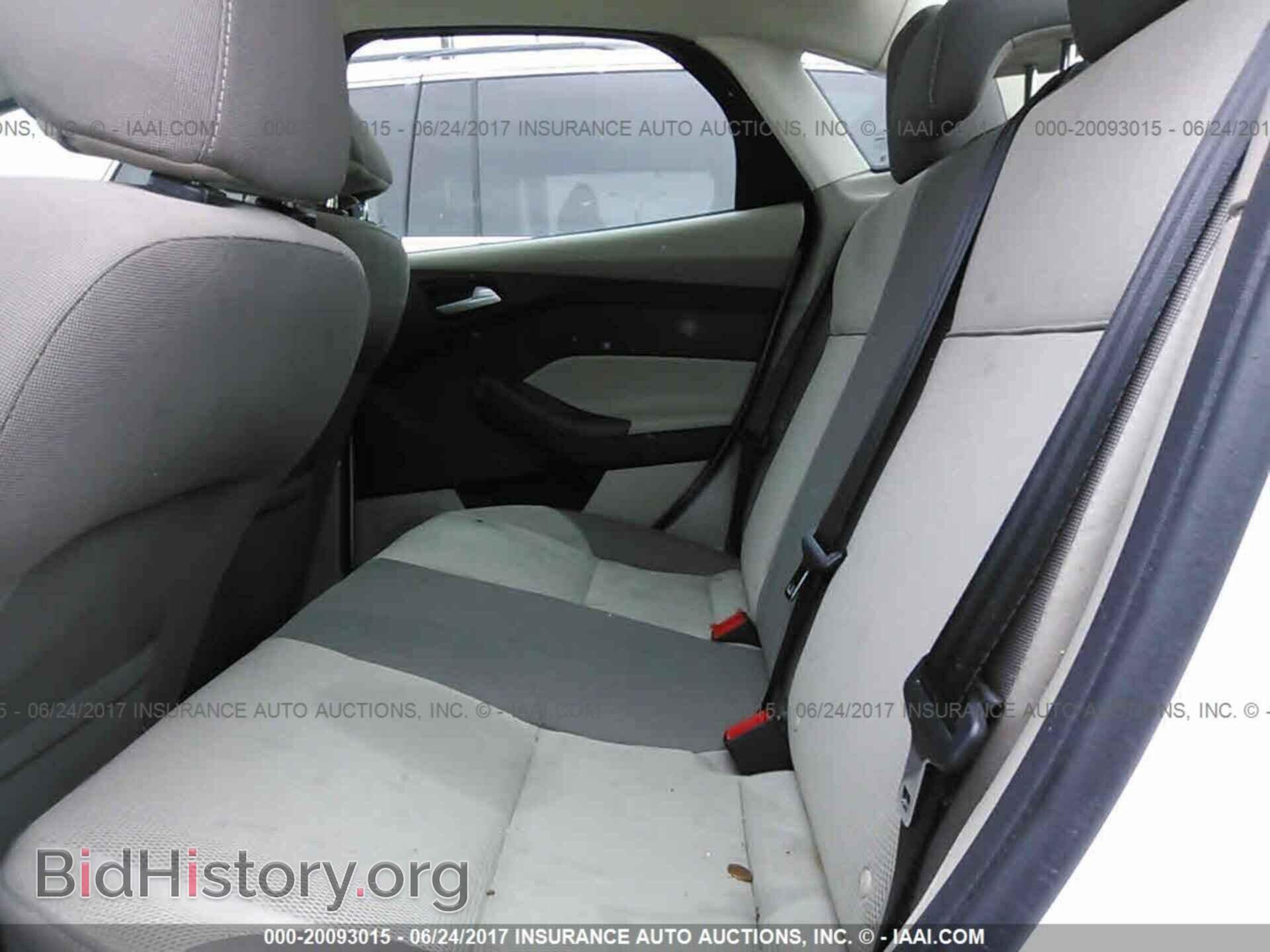 2014 Ford Focus - VIN: 1FADP3F21EL362647 - Photo 8