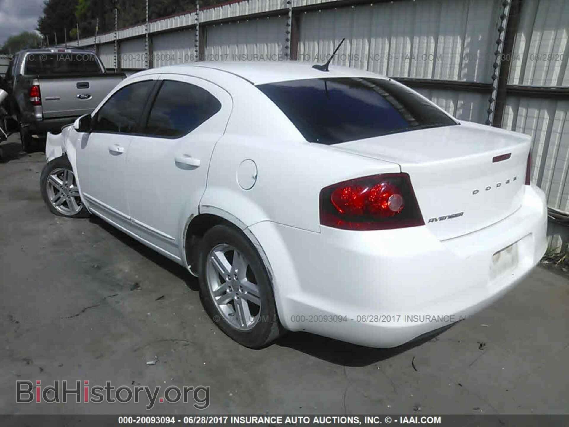 2012 Dodge Avenger - VIN: 1C3CDZCBXCN157159 - Фото 3