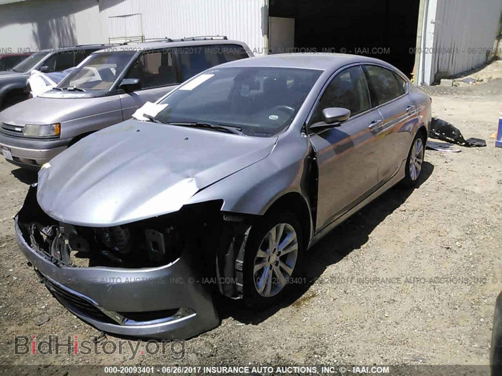 2015 Chrysler 200 - VIN: 1C3CCCAB7FN680971 - Photo 2