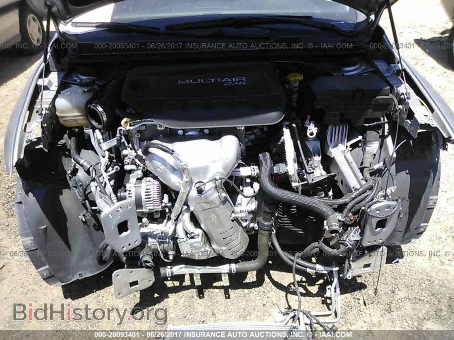 2015 Chrysler 200 - VIN: 1C3CCCAB7FN680971 - Photo 10