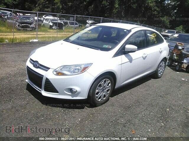 2012 Ford Focus - VIN: 1FAHP3F24CL322996 - Photo 2