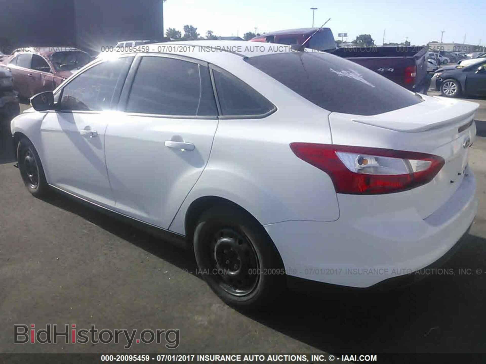 2013 Ford Focus - VIN: 1FADP3F21DL236741 - Фото 3