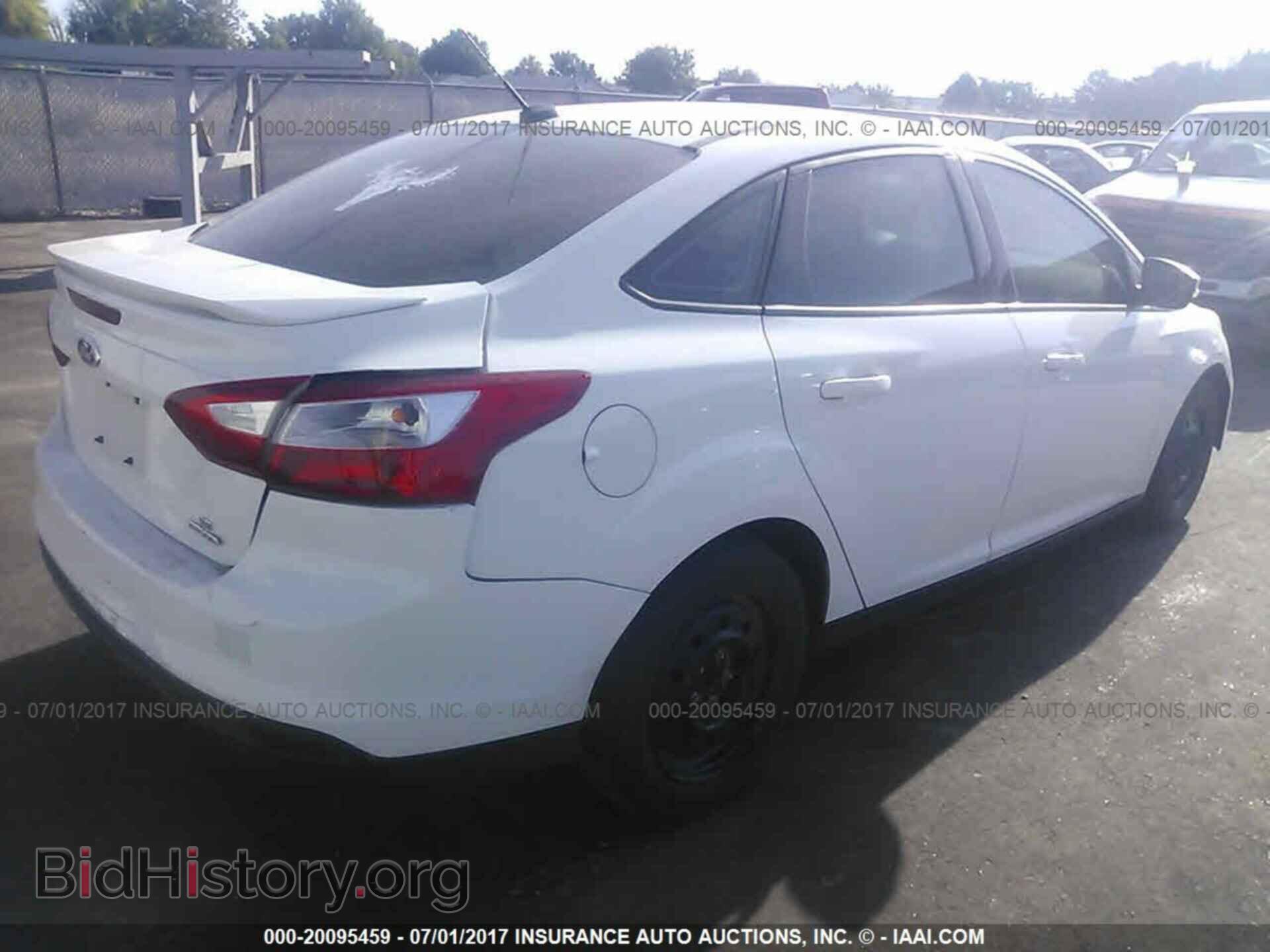 2013 Ford Focus - VIN: 1FADP3F21DL236741 - Фото 4