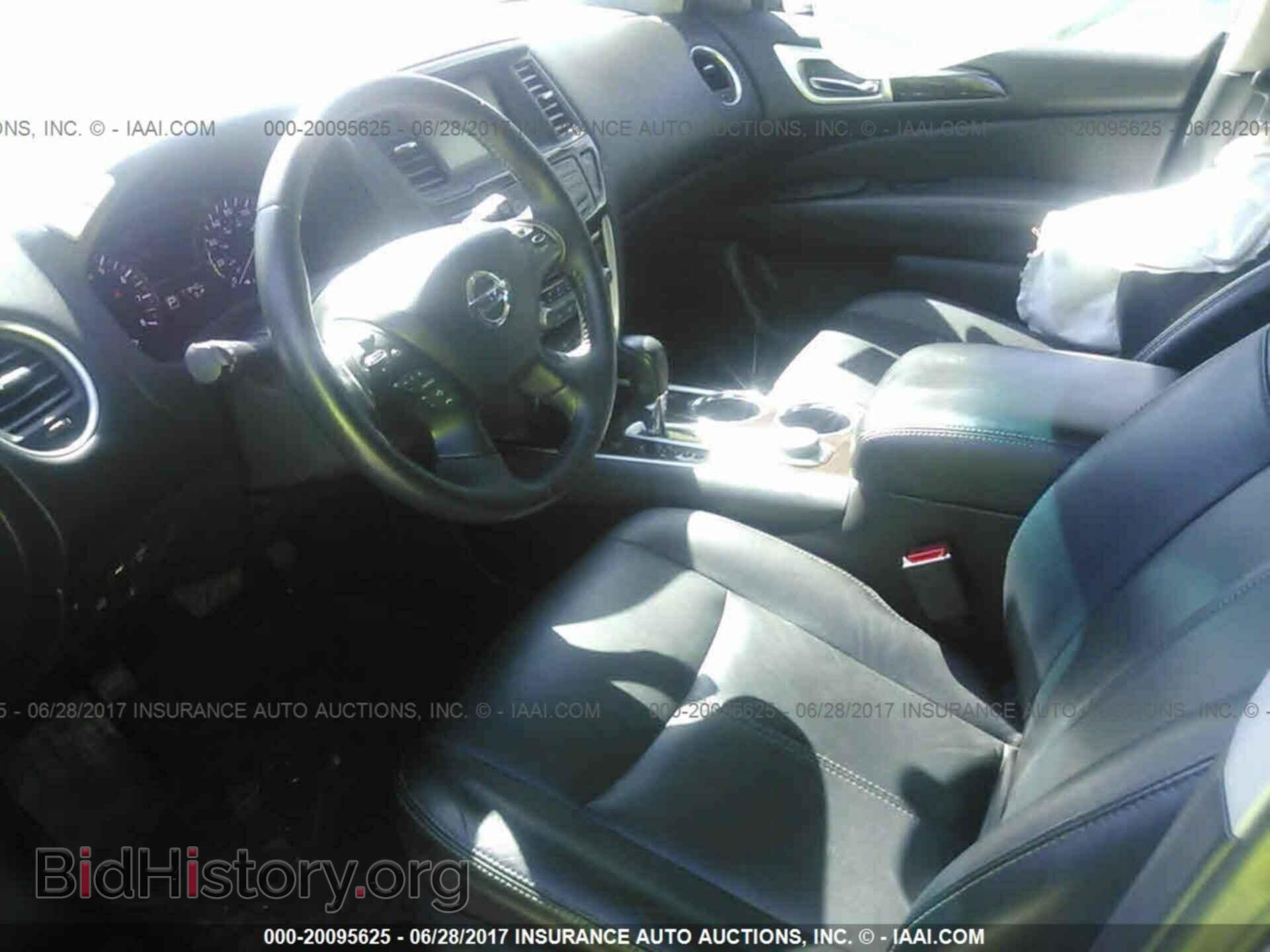 2013 Nissan Pathfinder - VIN: 5N1AR2MM5DC618207 - Photo 5