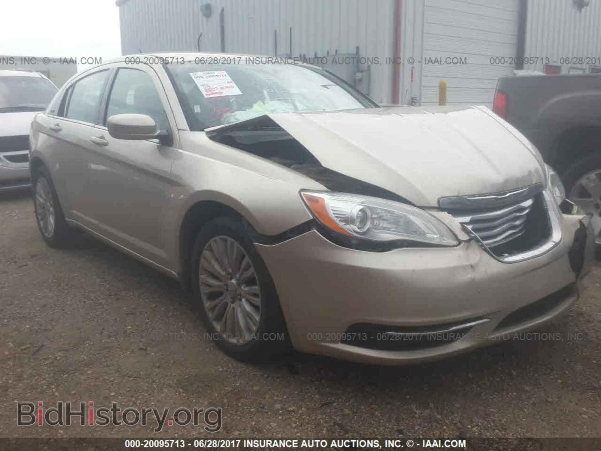 Photo 1C3CCBAB9DN671423 - Chrysler 200 2013