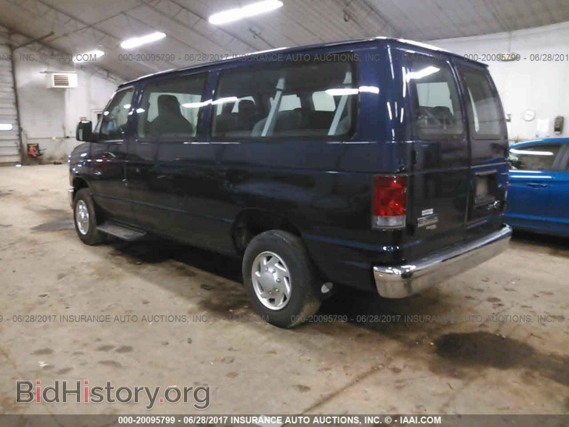 2011 Ford Econoline - VIN: 1FBNE3BL1BDA40376 - Фото 3