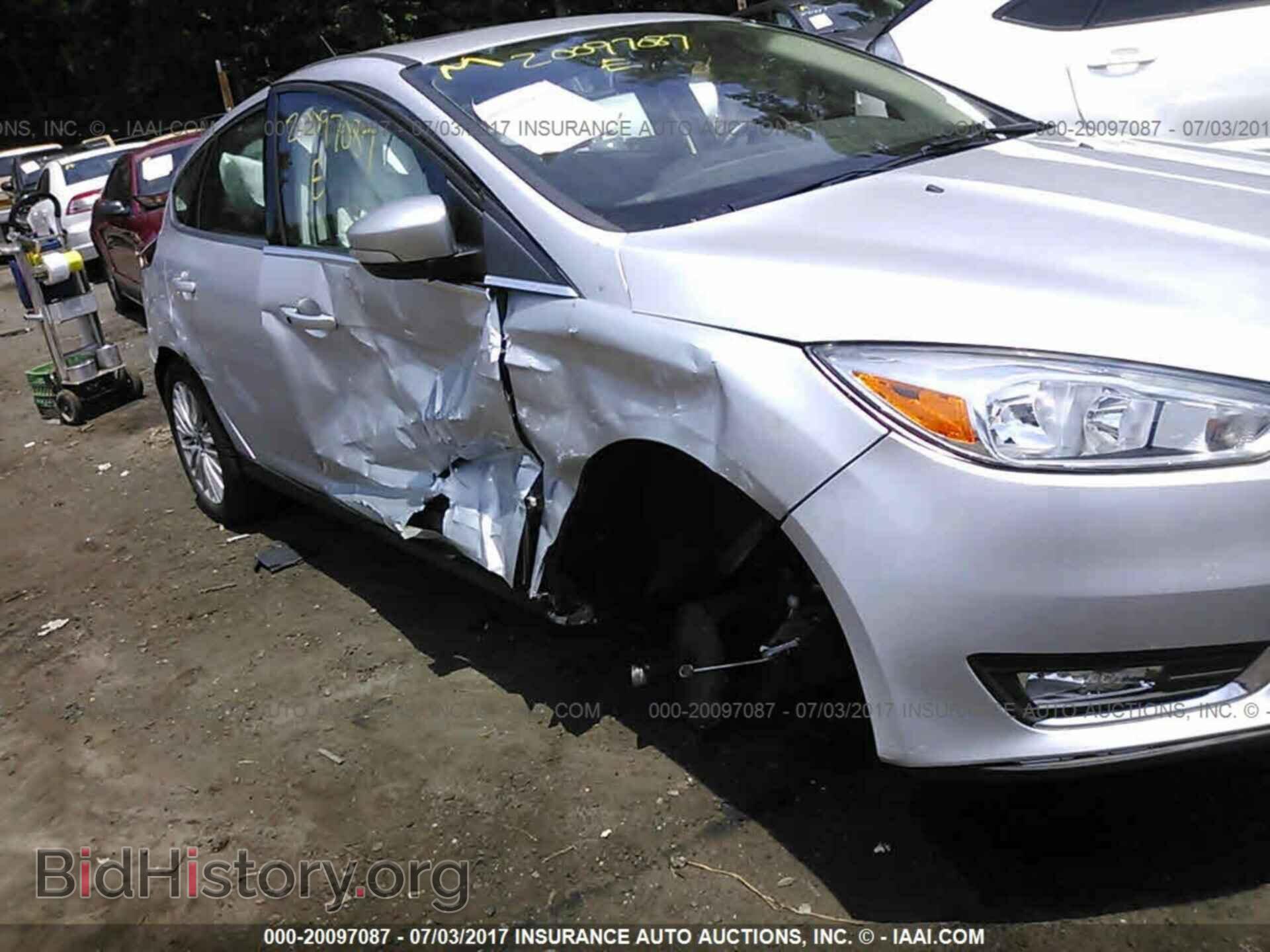 2015 Ford Focus - VIN: 1FADP3N27FL215803 - Photo 6