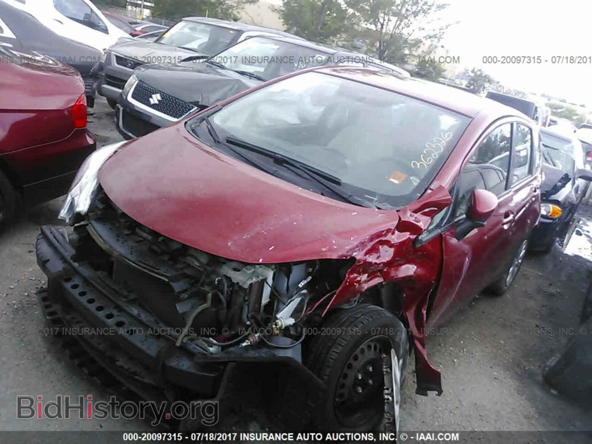 2015 Nissan Versa note - VIN: 3N1CE2CP5FL362326 - Фото 2