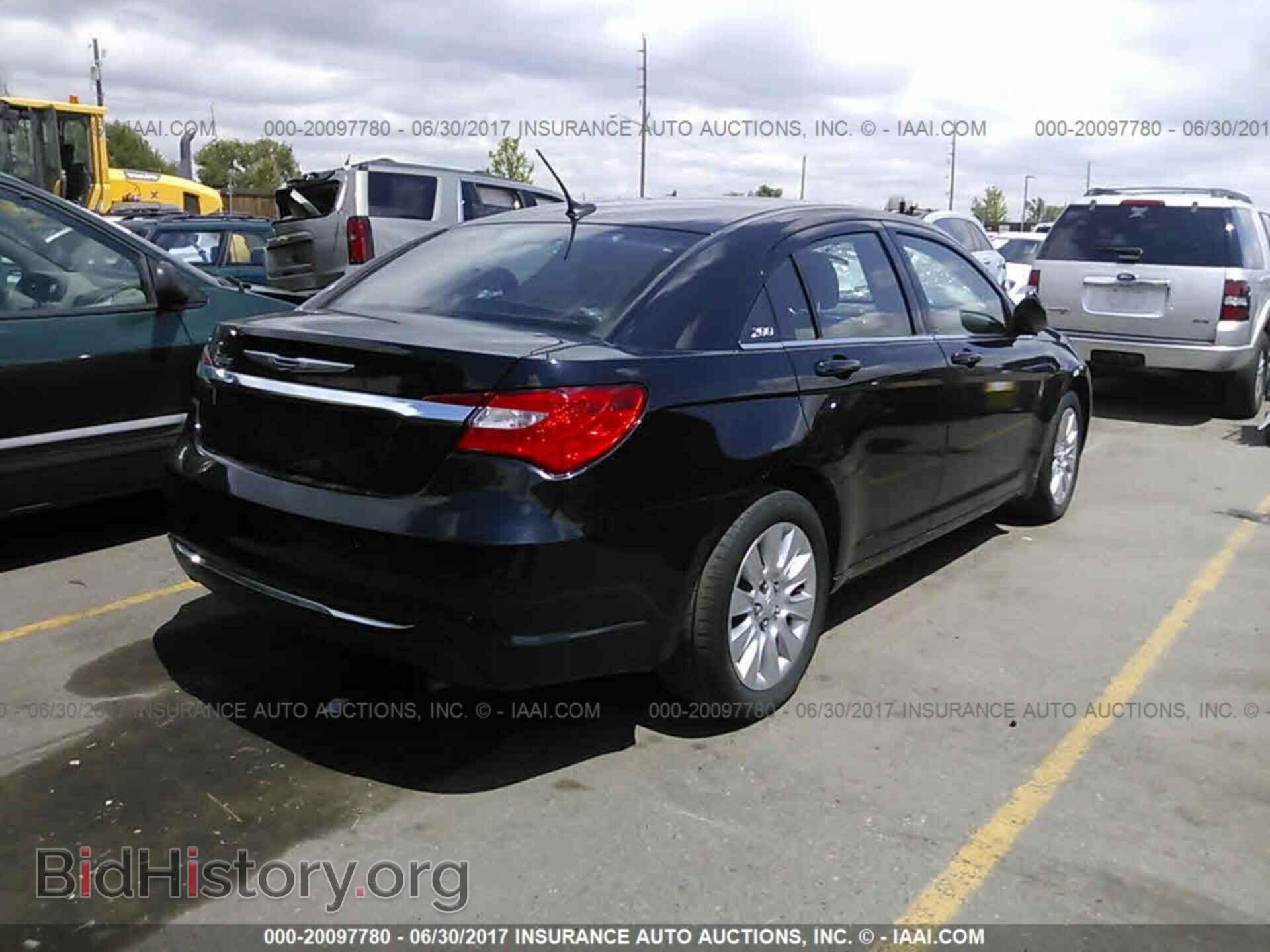 2013 Chrysler 200 - VIN: 1C3CCBAB1DN641932 - Фото 4