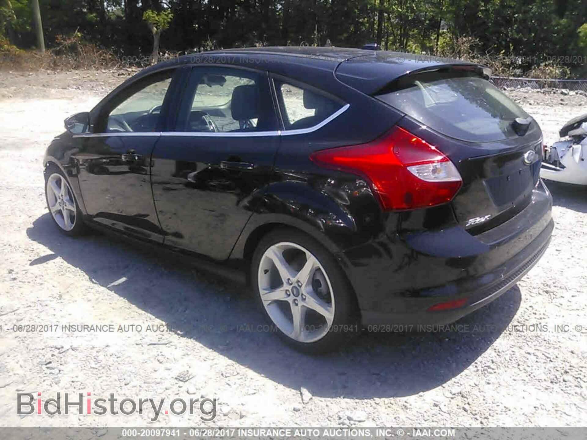 2012 Ford Focus - VIN: 1FAHP3N22CL231128 - Photo 3