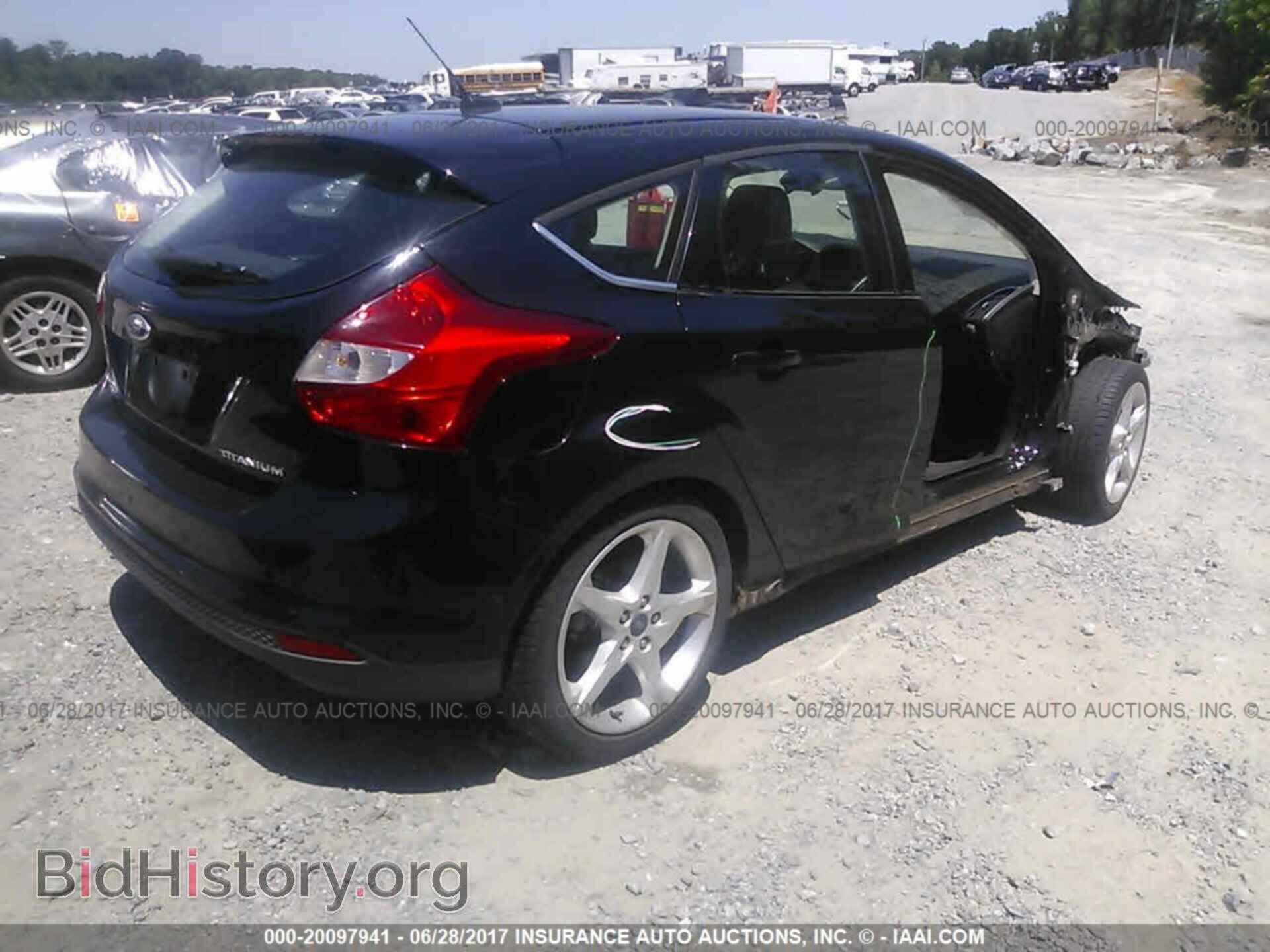 2012 Ford Focus - VIN: 1FAHP3N22CL231128 - Photo 4
