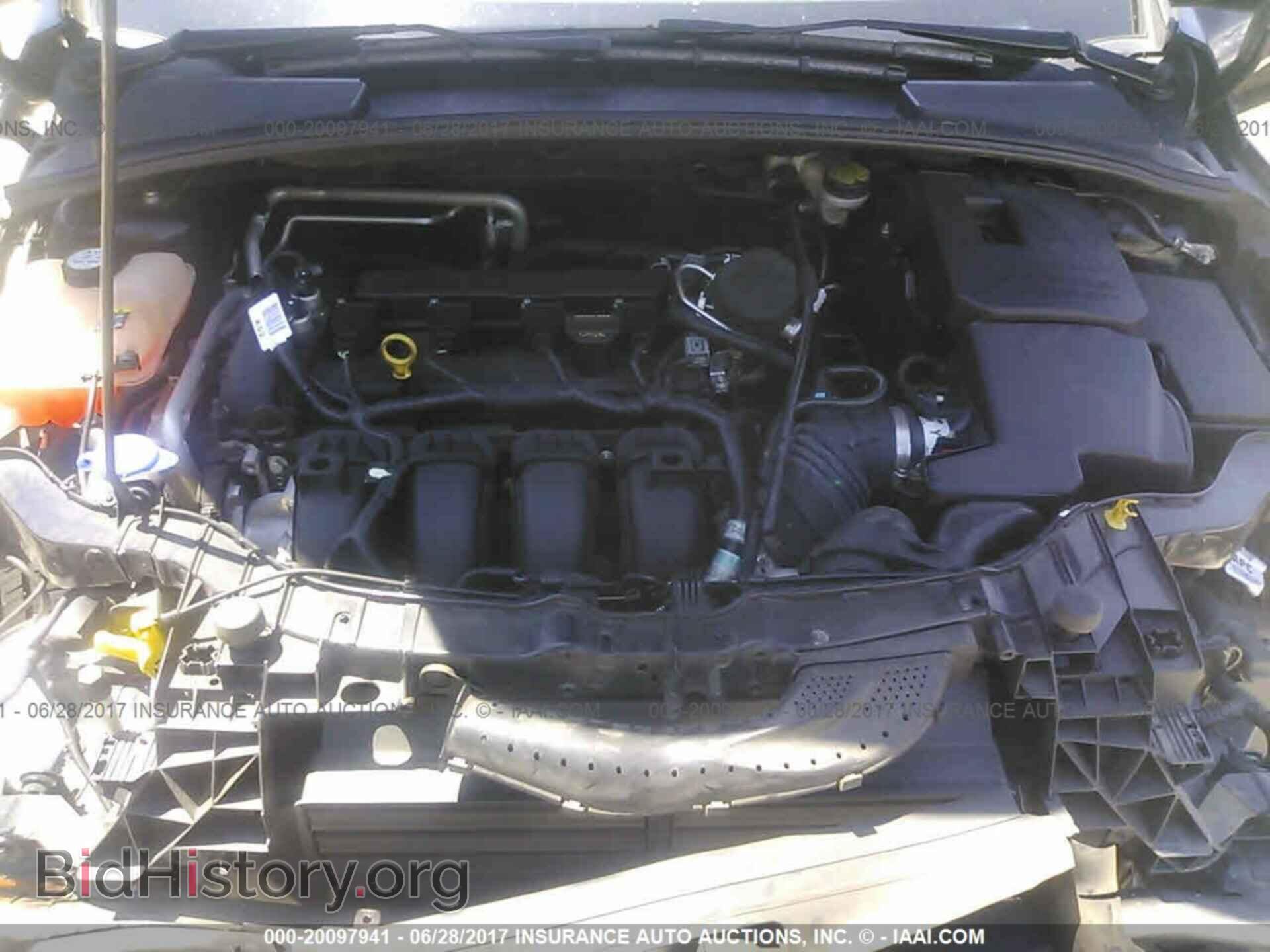 2012 Ford Focus - VIN: 1FAHP3N22CL231128 - Photo 10