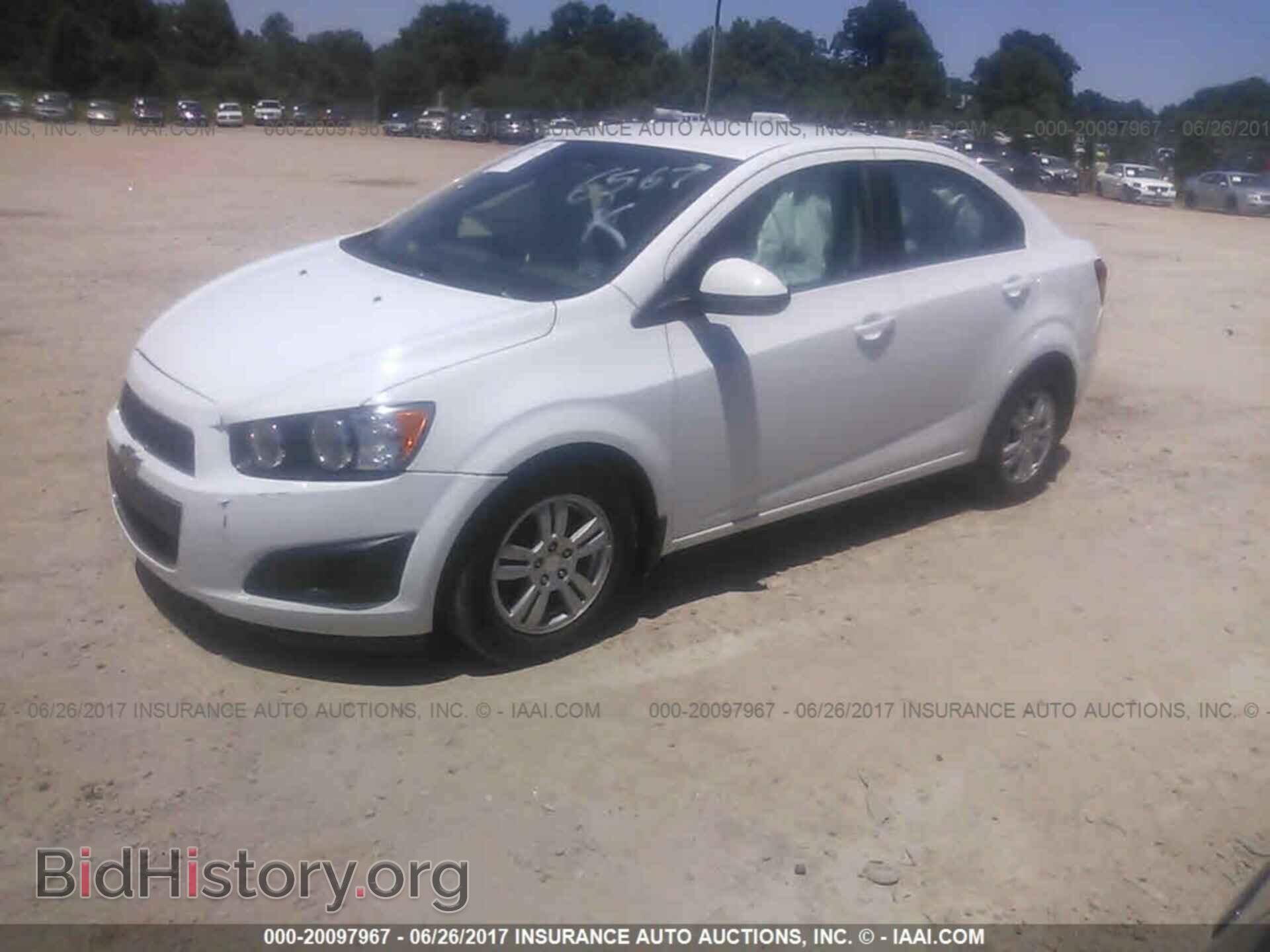 2014 Chevrolet Sonic - VIN: 1G1JC5SG9E4166576 - Фото 2