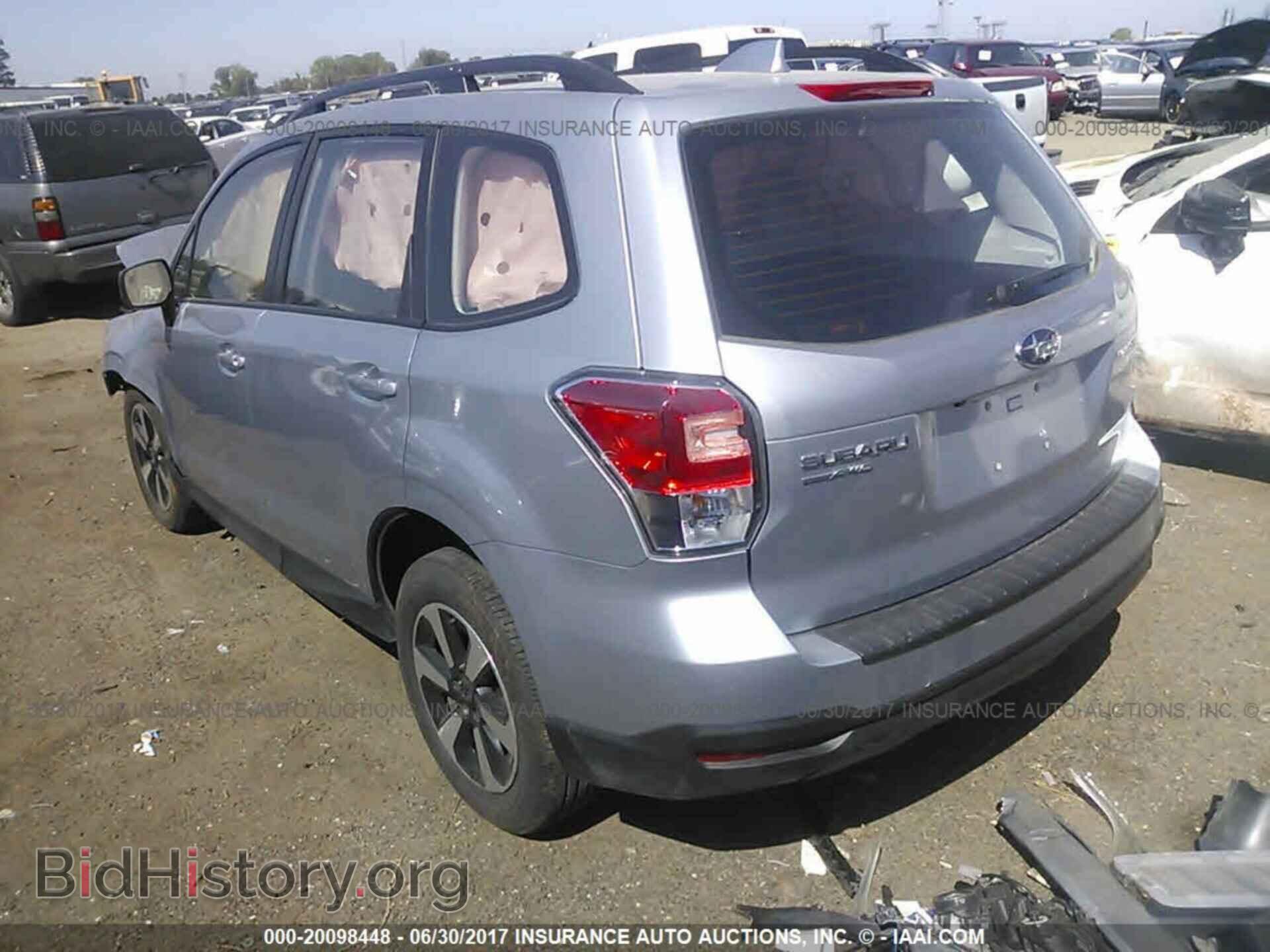 2017 Subaru Forester - VIN: JF2SJABCXHH458985 - Фото 3