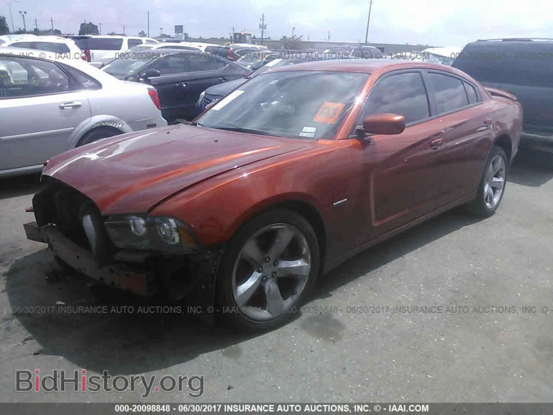 2013 Dodge Charger - VIN: 2C3CDXCT2DH563556 - Photo 2