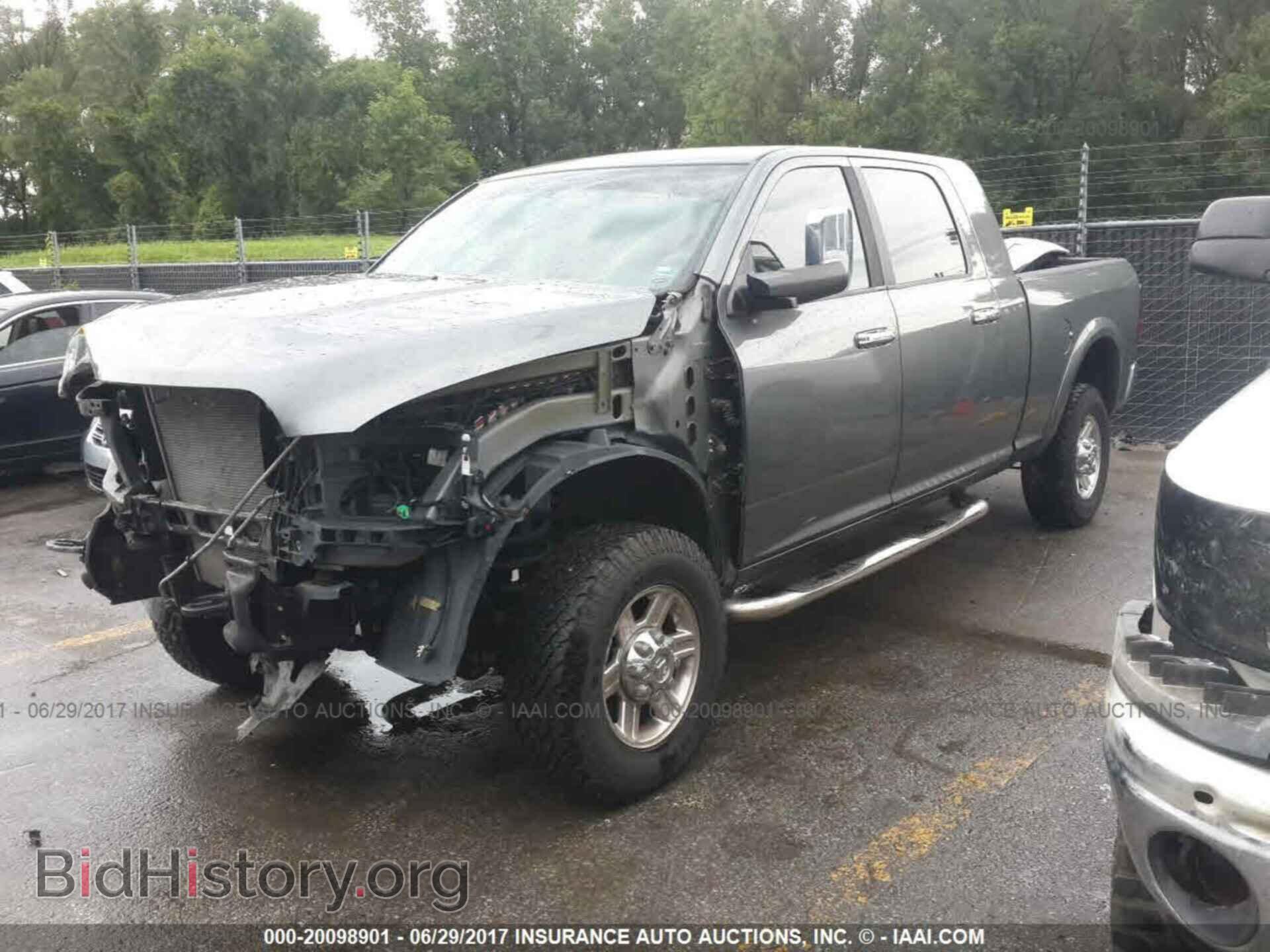 2011 Dodge Ram 3500 - VIN: 3D73Y3HL6BG576427 - Photo 2