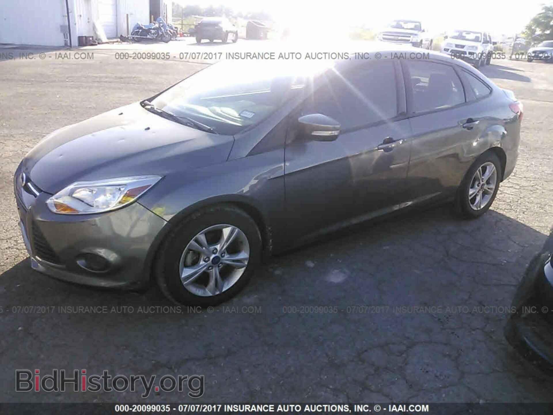 2014 Ford Focus - VIN: 1FADP3F22EL390344 - Photo 2
