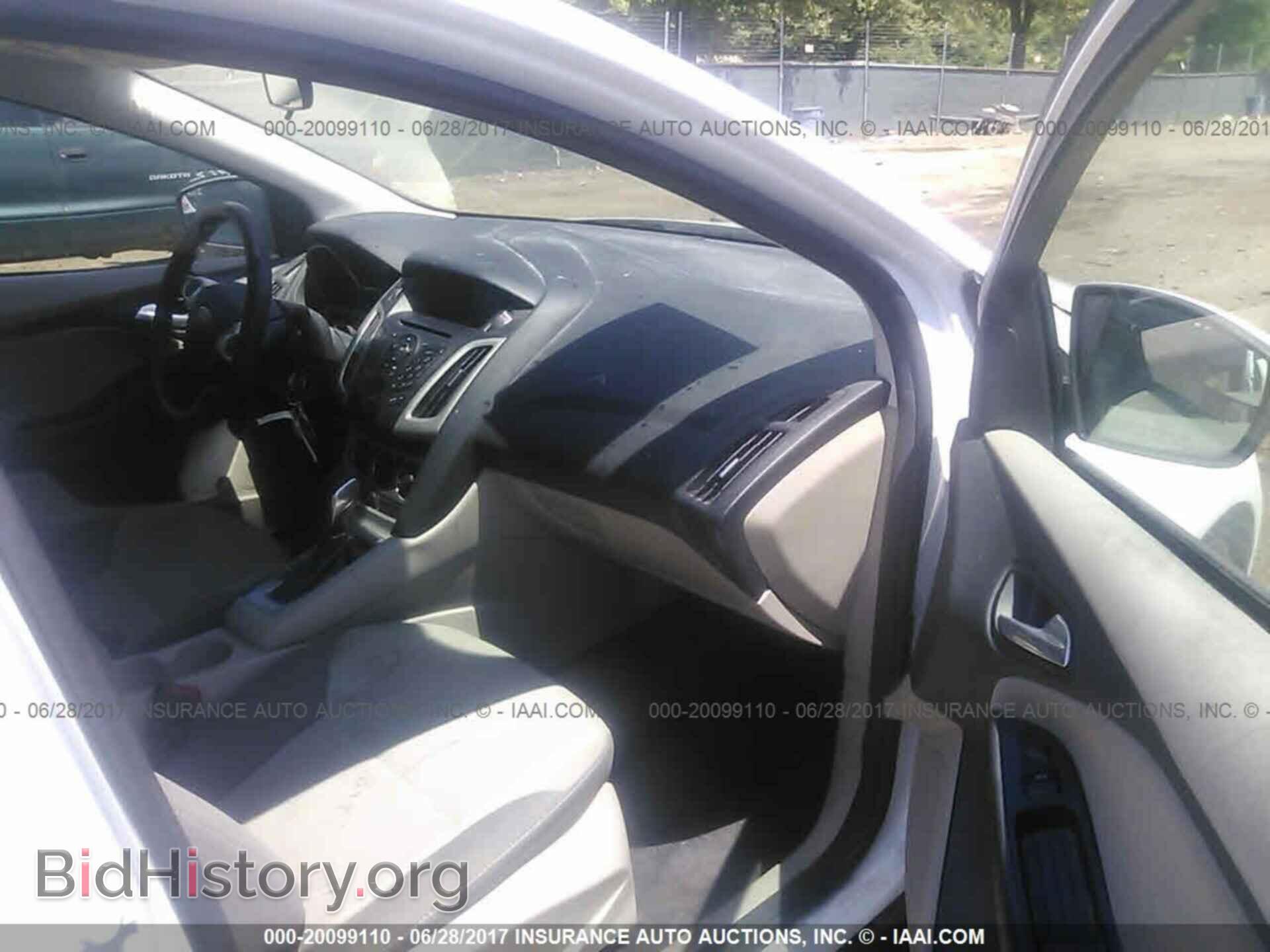 2012 Ford Focus - VIN: 1FAHP3F20CL260867 - Photo 5