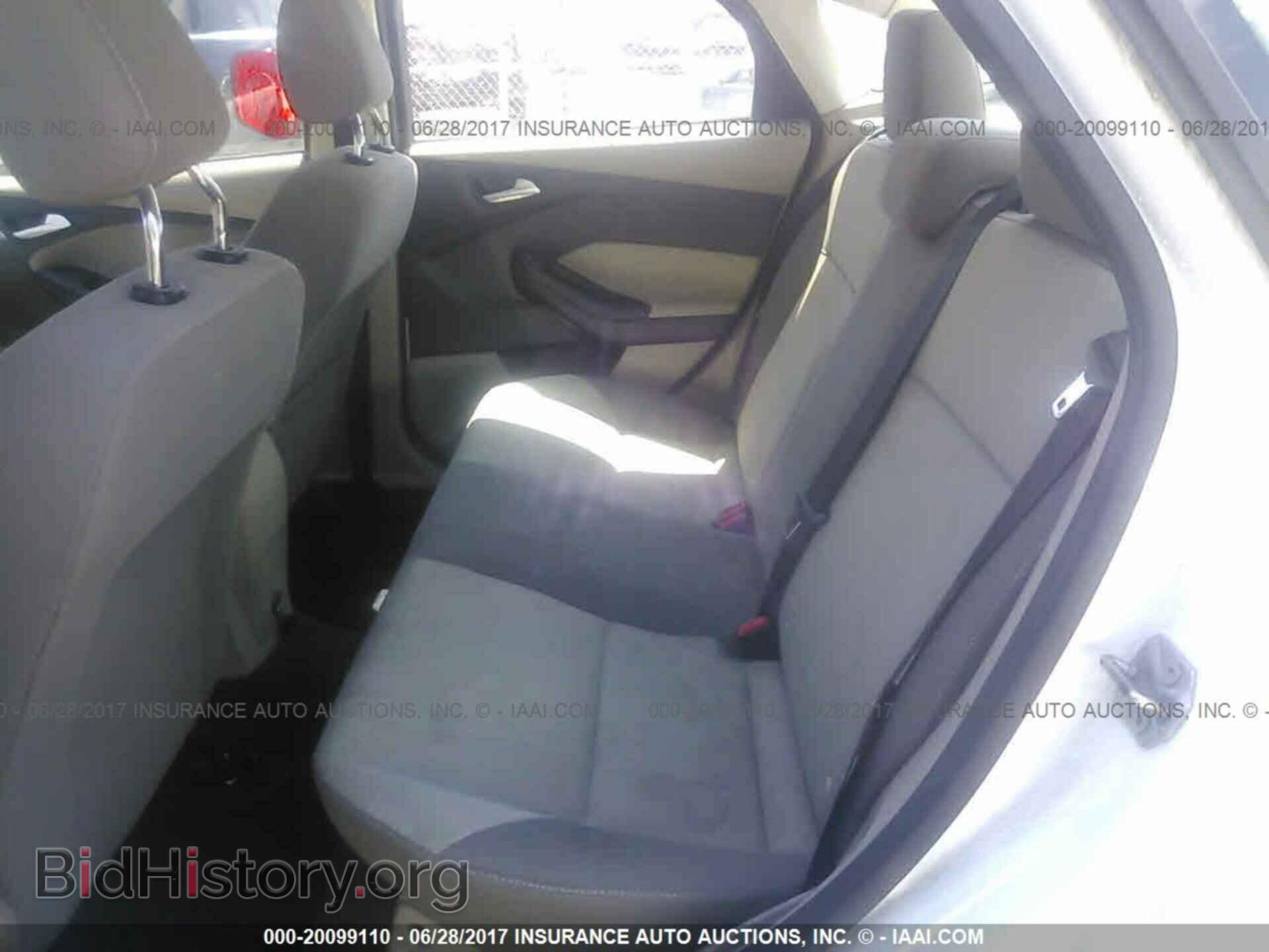2012 Ford Focus - VIN: 1FAHP3F20CL260867 - Photo 8