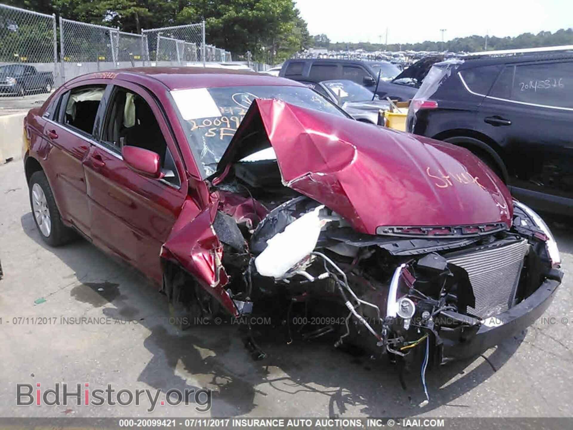 Photo 1C3CCBAB2EN124317 - Chrysler 200 2014