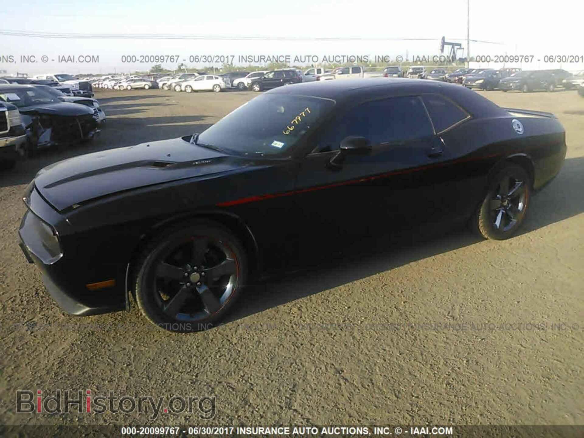 2013 Dodge Challenger - VIN: 2C3CDYBTXDH667977 - Фото 2